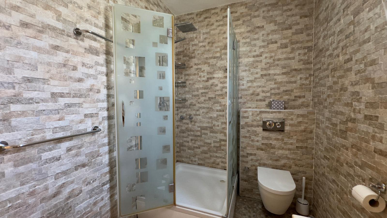 Spacious 3-Bedroom Villa in Calis