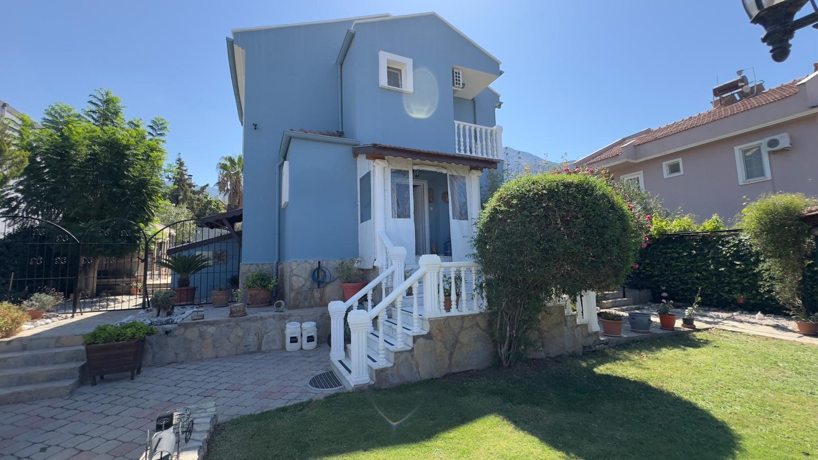 Superb Contemporary Villa in Ovacik