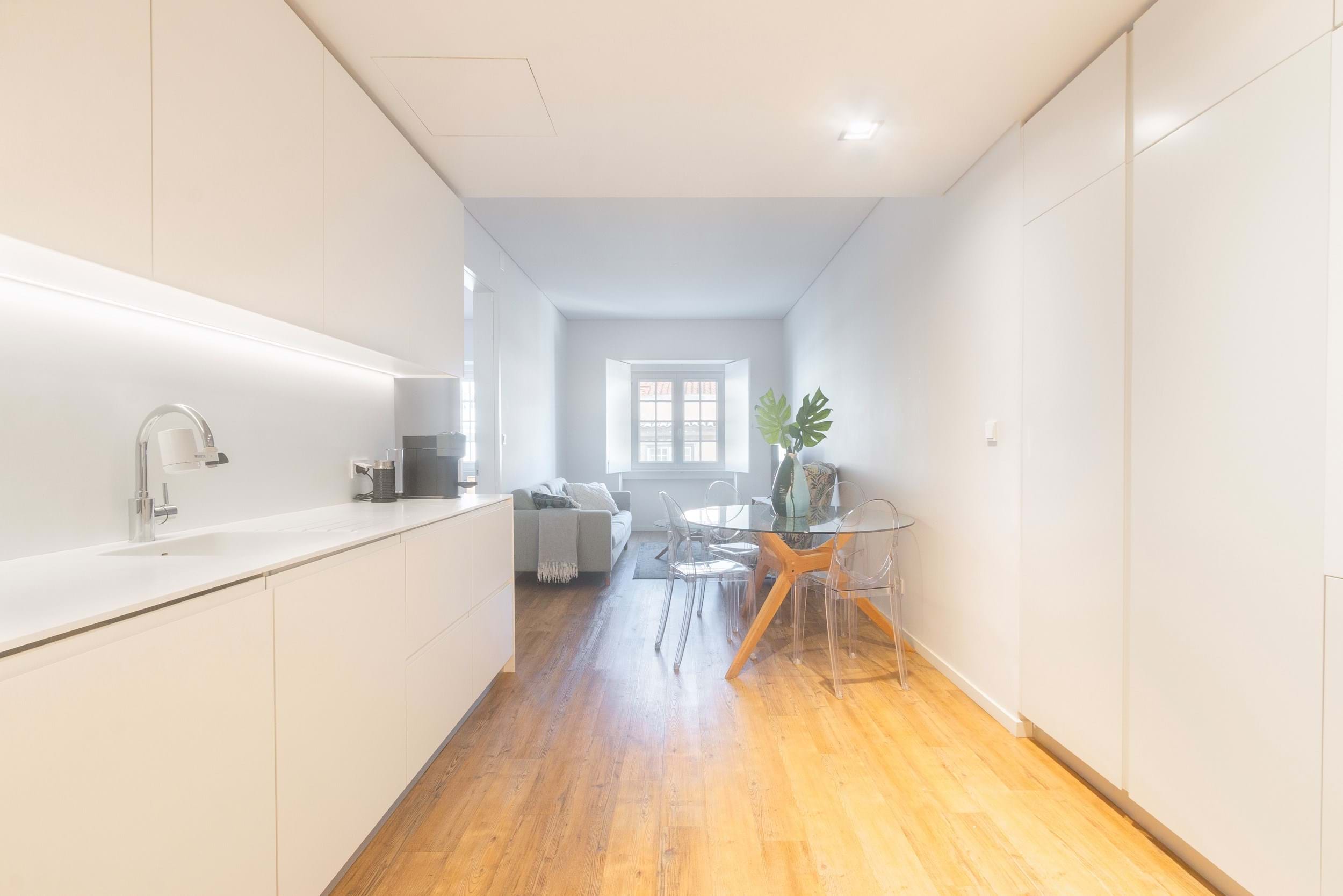 2 bedroom apartment as new between Chiado and Baixa
