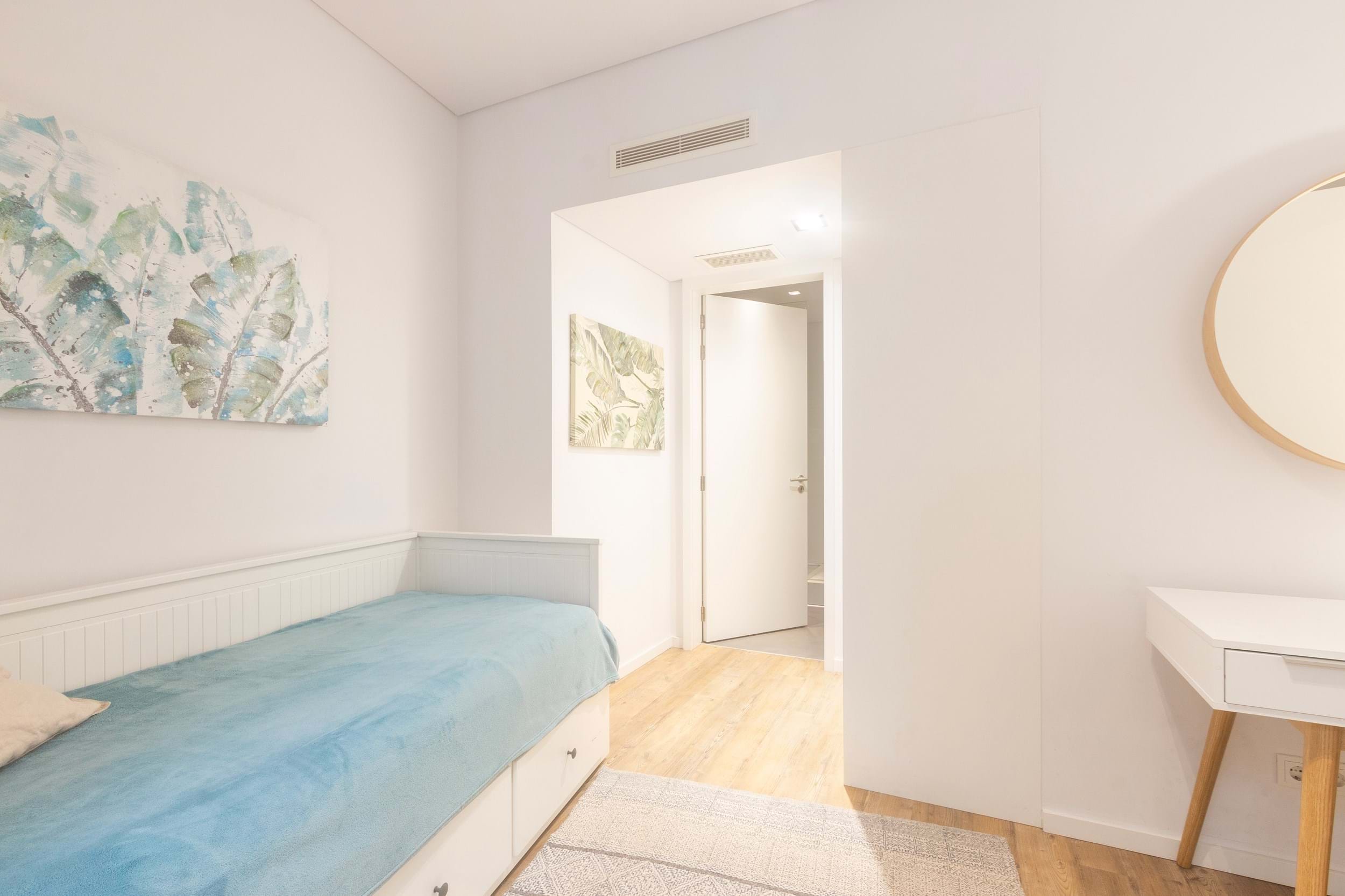 2 bedroom apartment as new between Chiado and Baixa