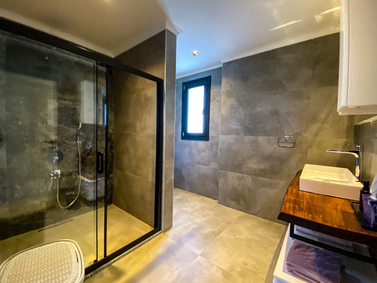 Detached Luxury Smart Home