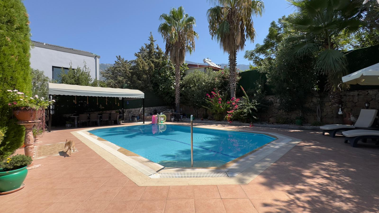 Superb Contemporary Villa in Ovacik