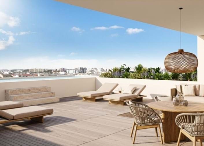 Three-Bedroom Apartment in Lisbon