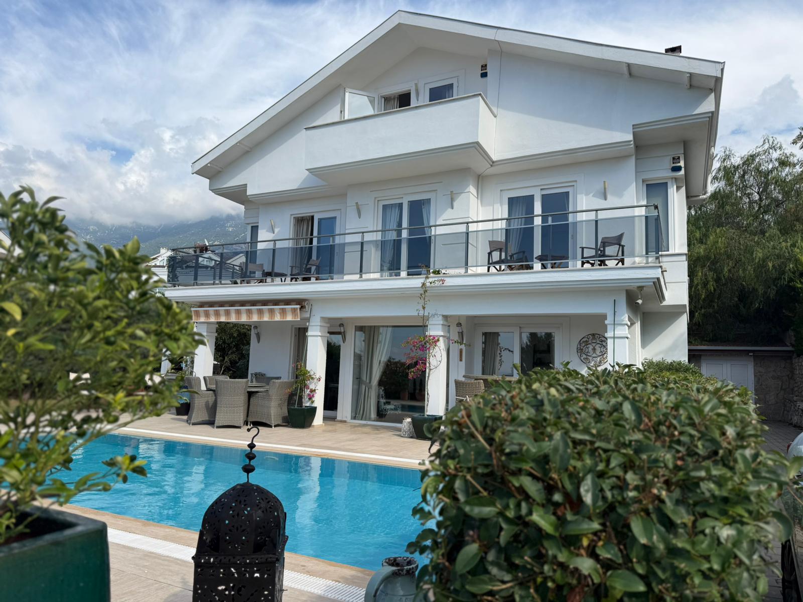 Detached Contemporary Villa in Ovacik