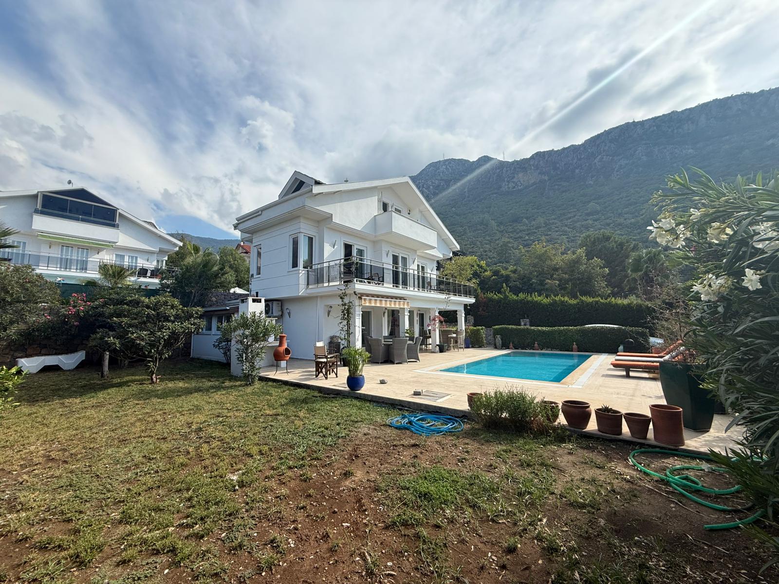 Detached Contemporary Villa in Ovacik