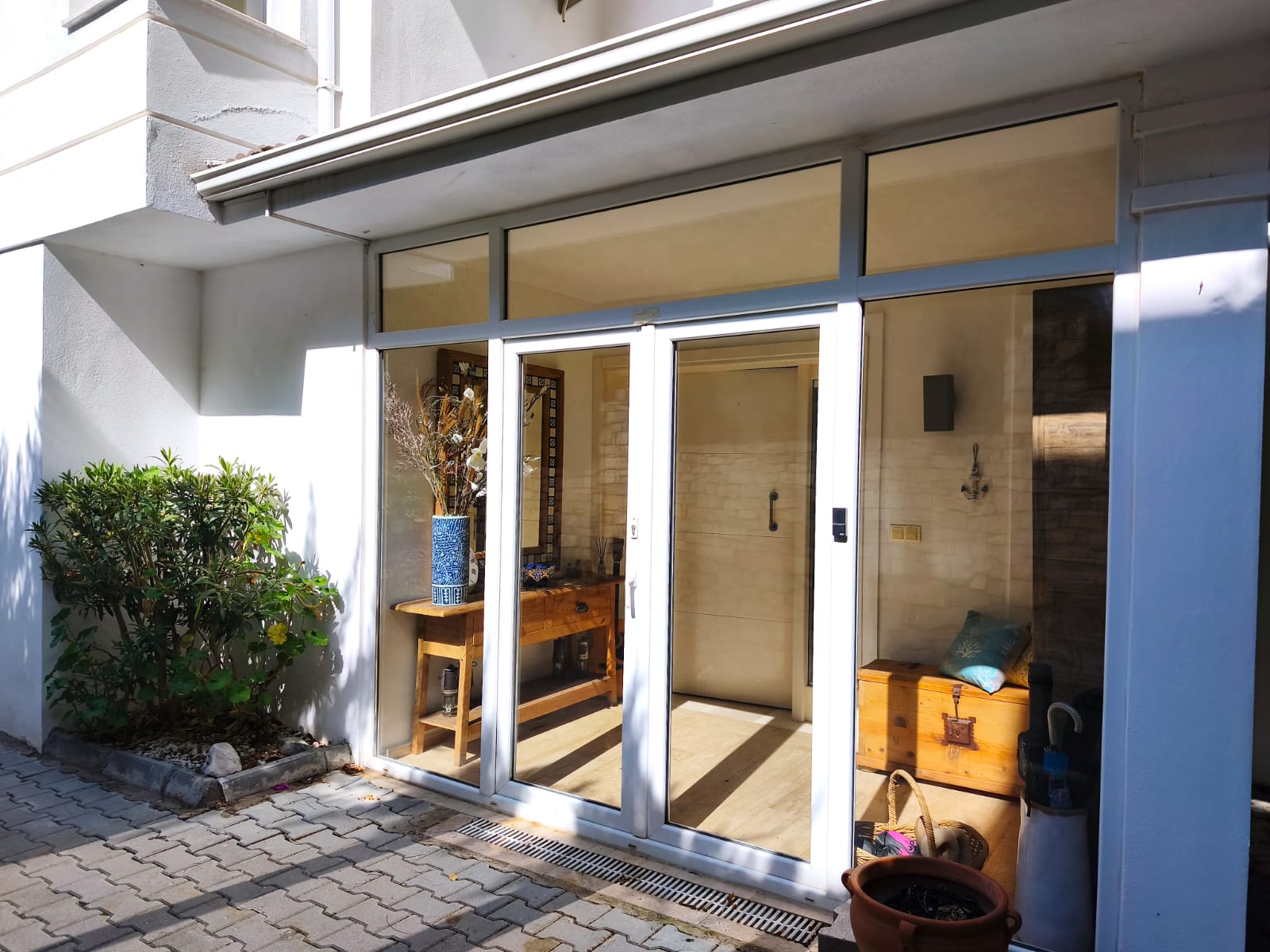 Detached Contemporary Villa in Ovacik