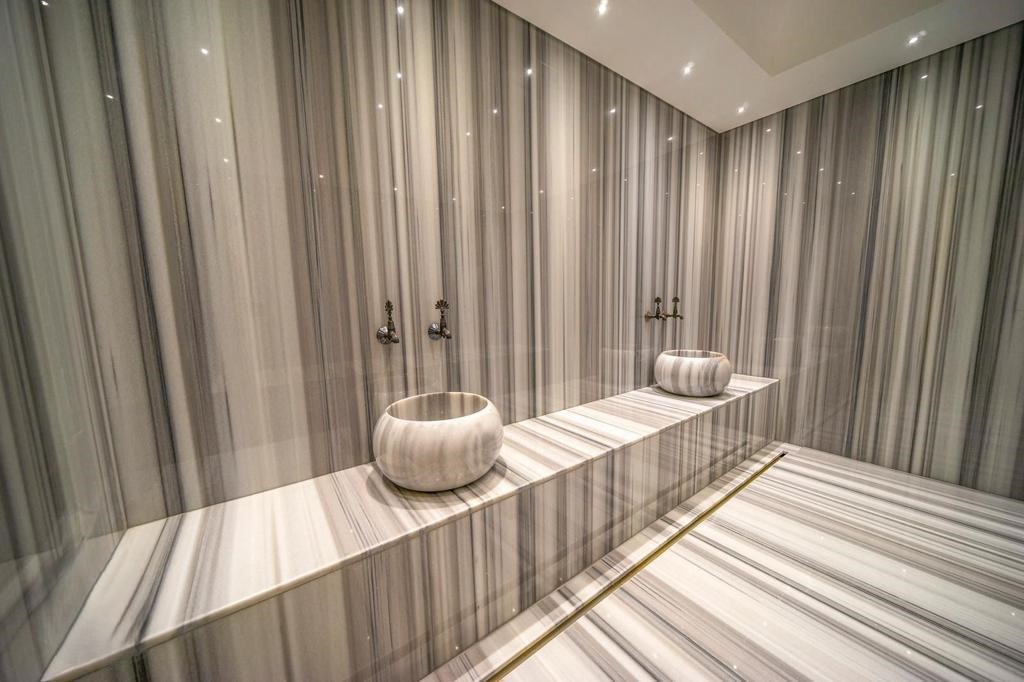 Excellent Luxury Sea-View Villa