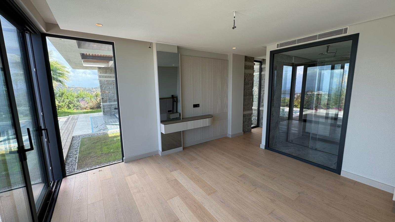 Modern Low-Level Villas in Yalikavak