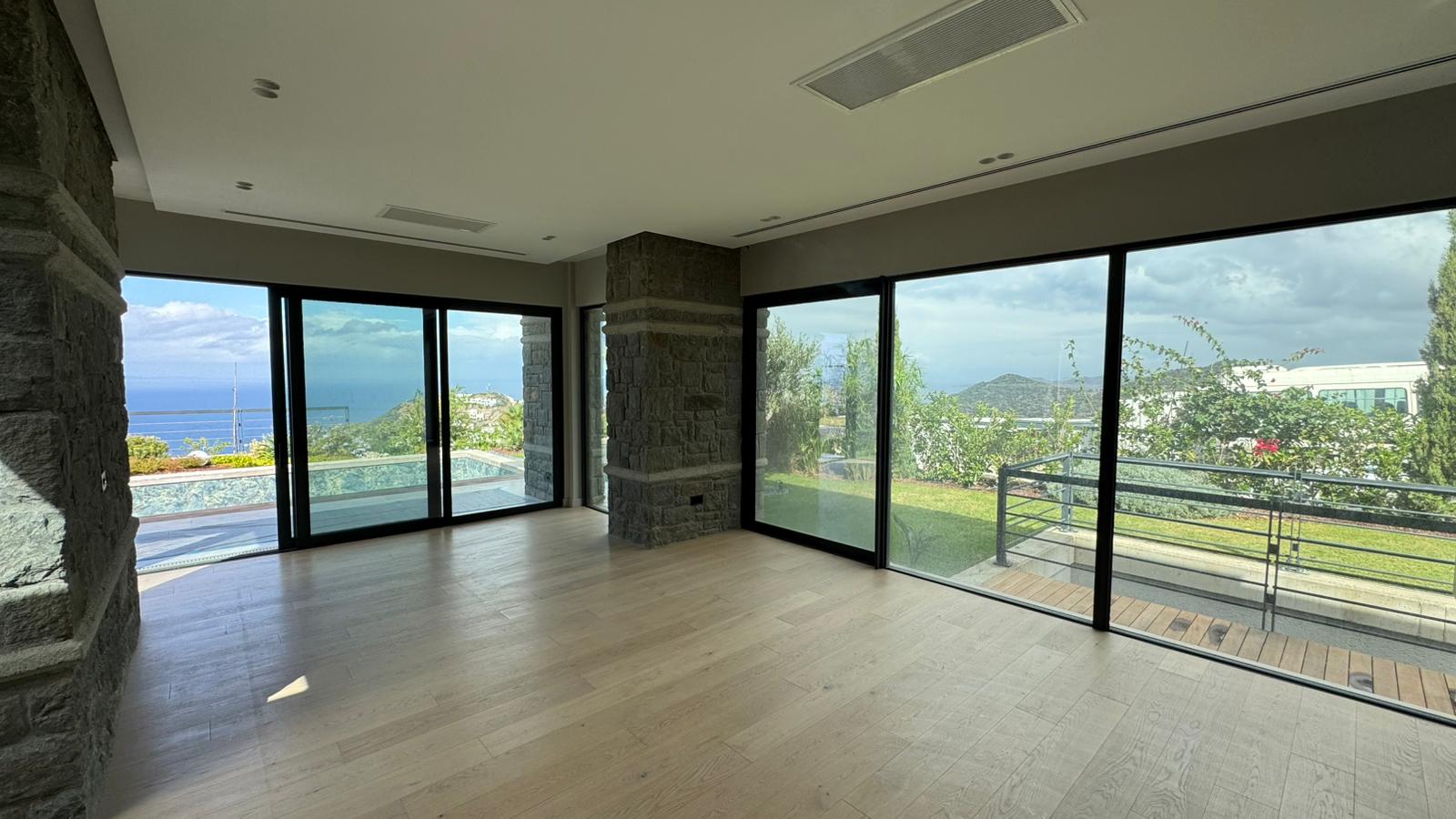 Modern Low-Level Villas in Yalikavak