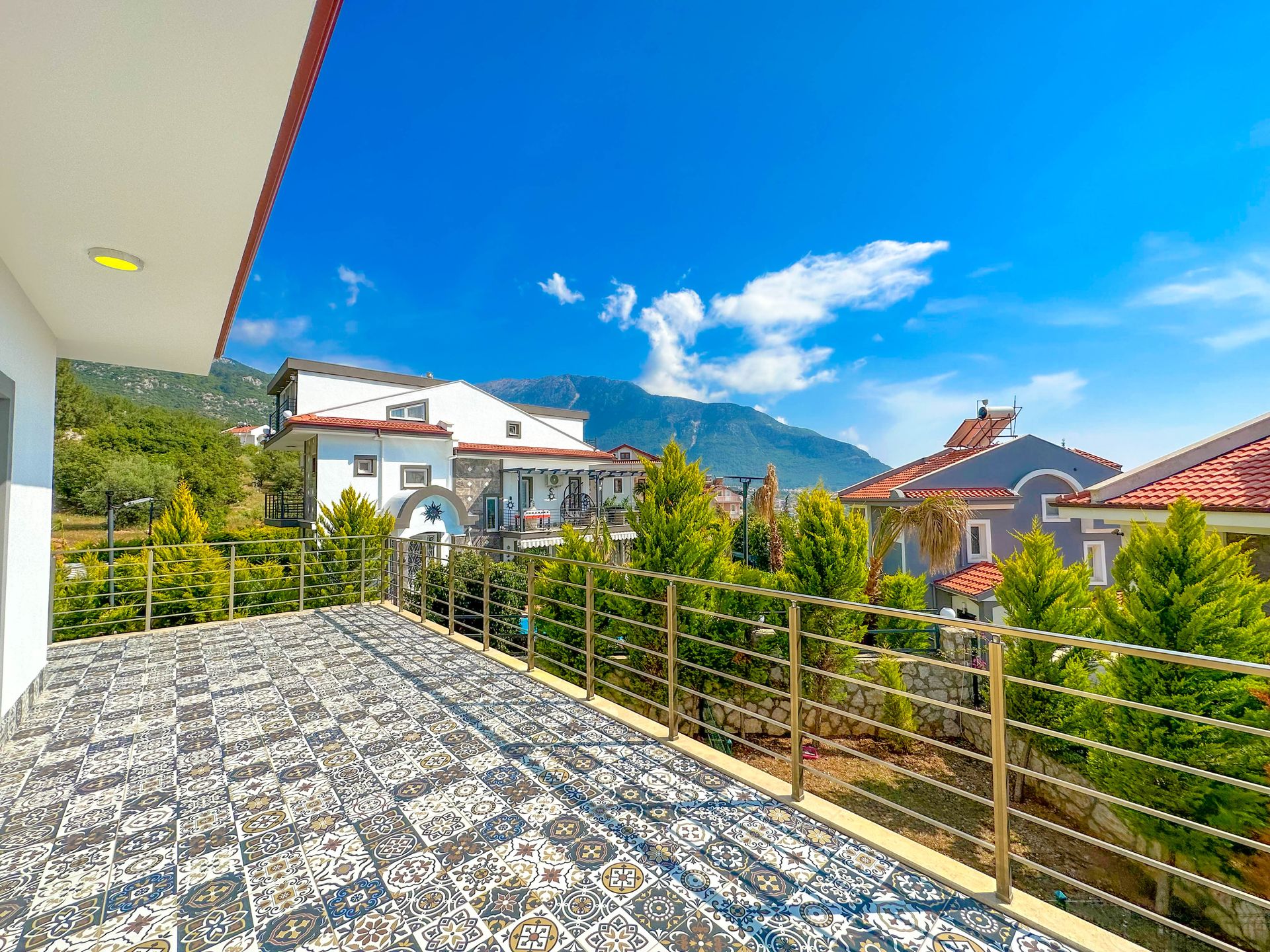 Detached Villa near Mendos Mountains