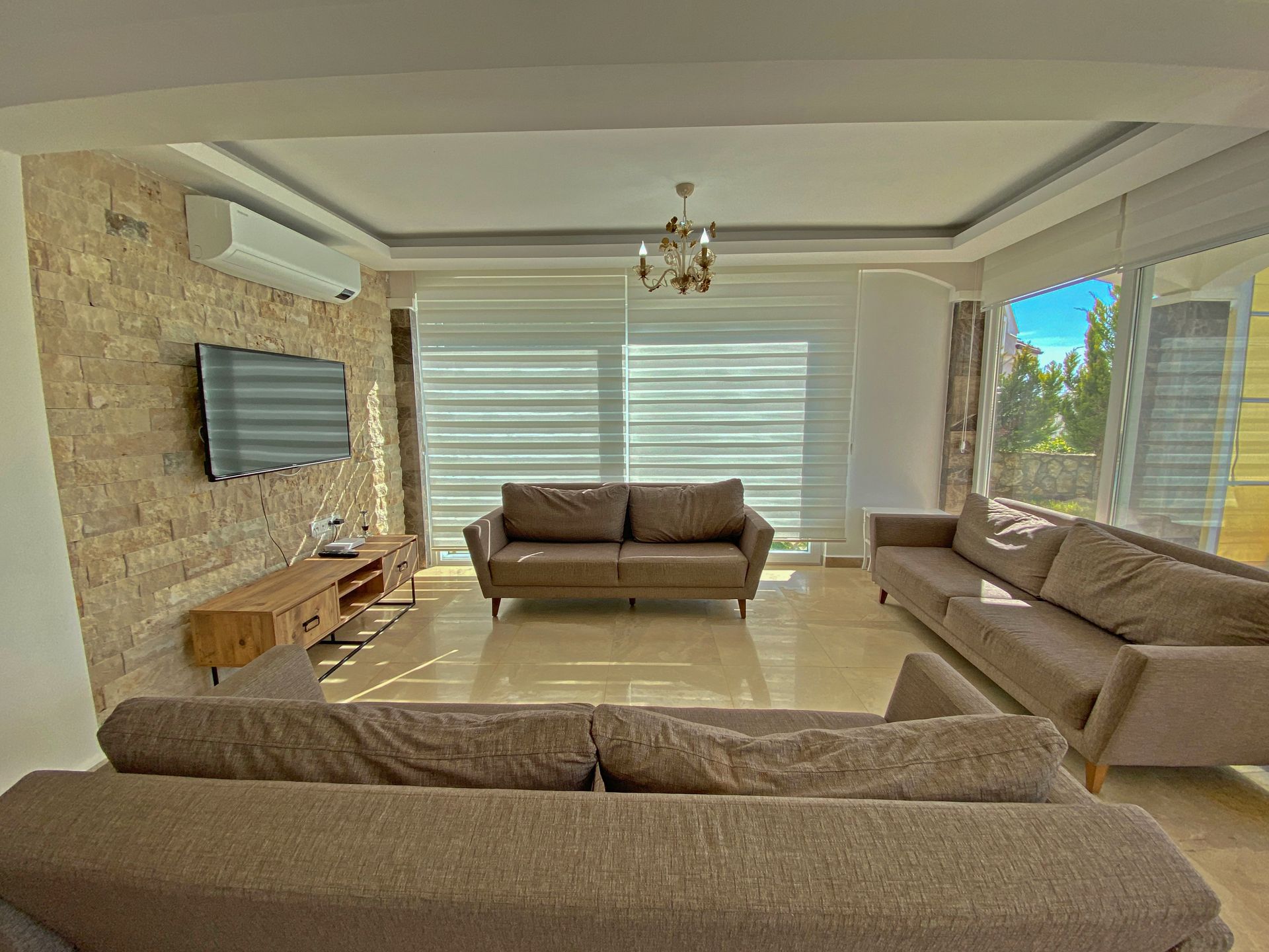 Detached Villa near Mendos Mountains