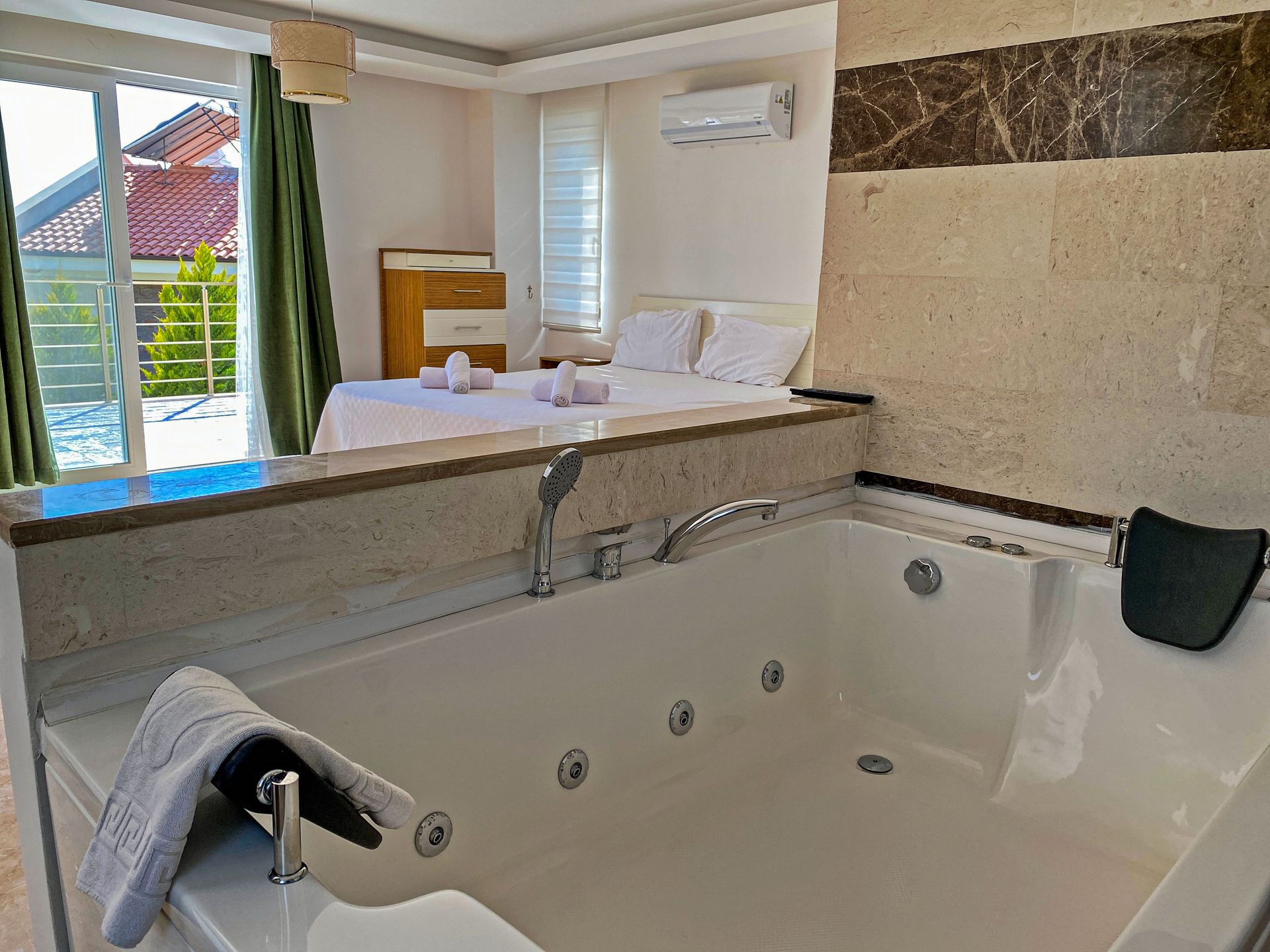 Detached Villa near Mendos Mountains