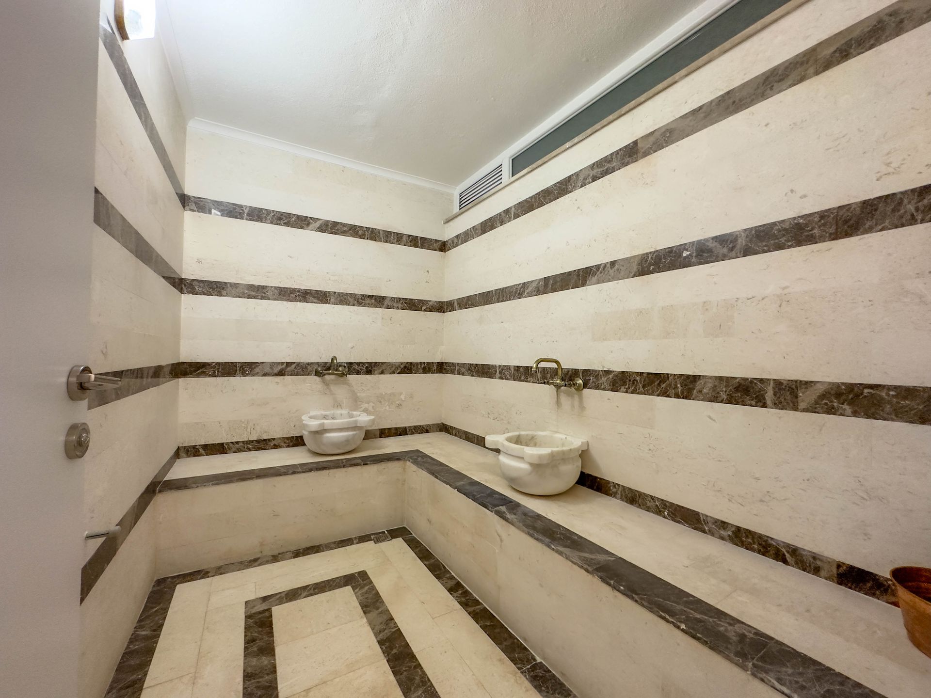 Detached Villa near Mendos Mountains