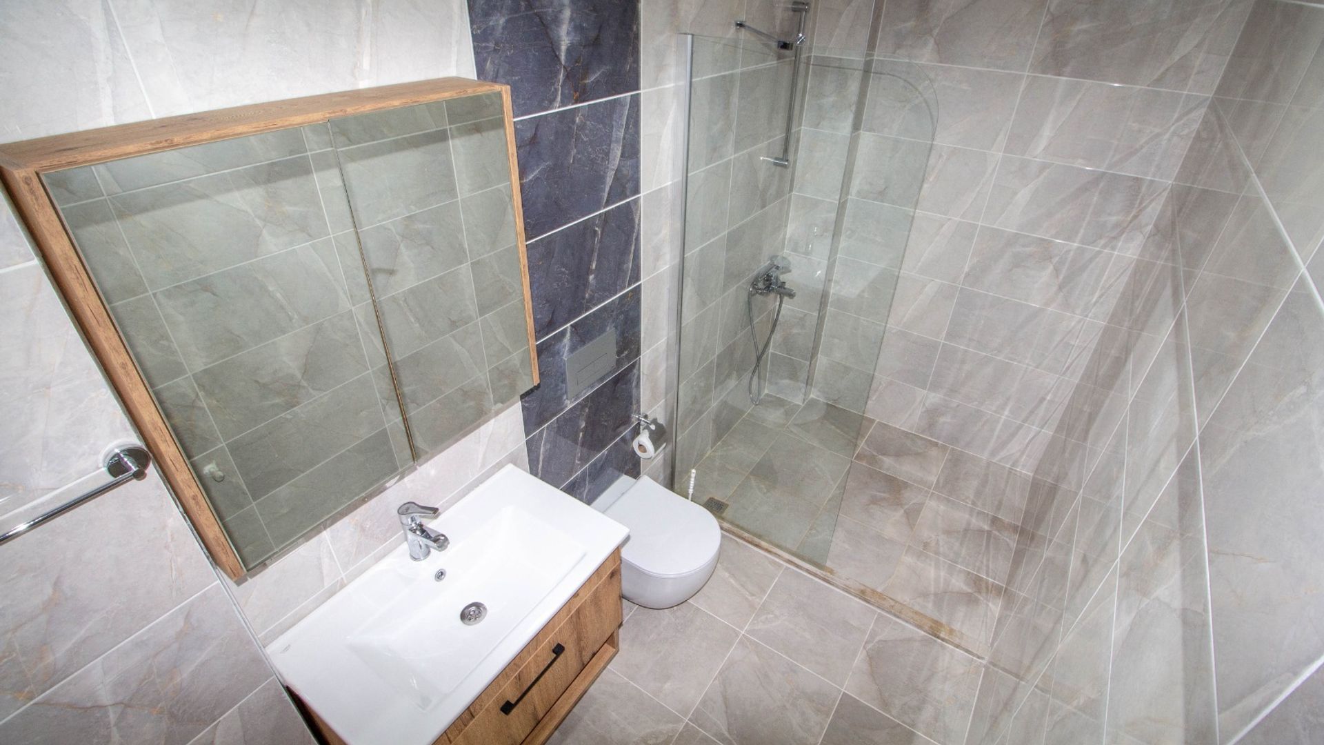 New Modern Apartment in Hisaronu