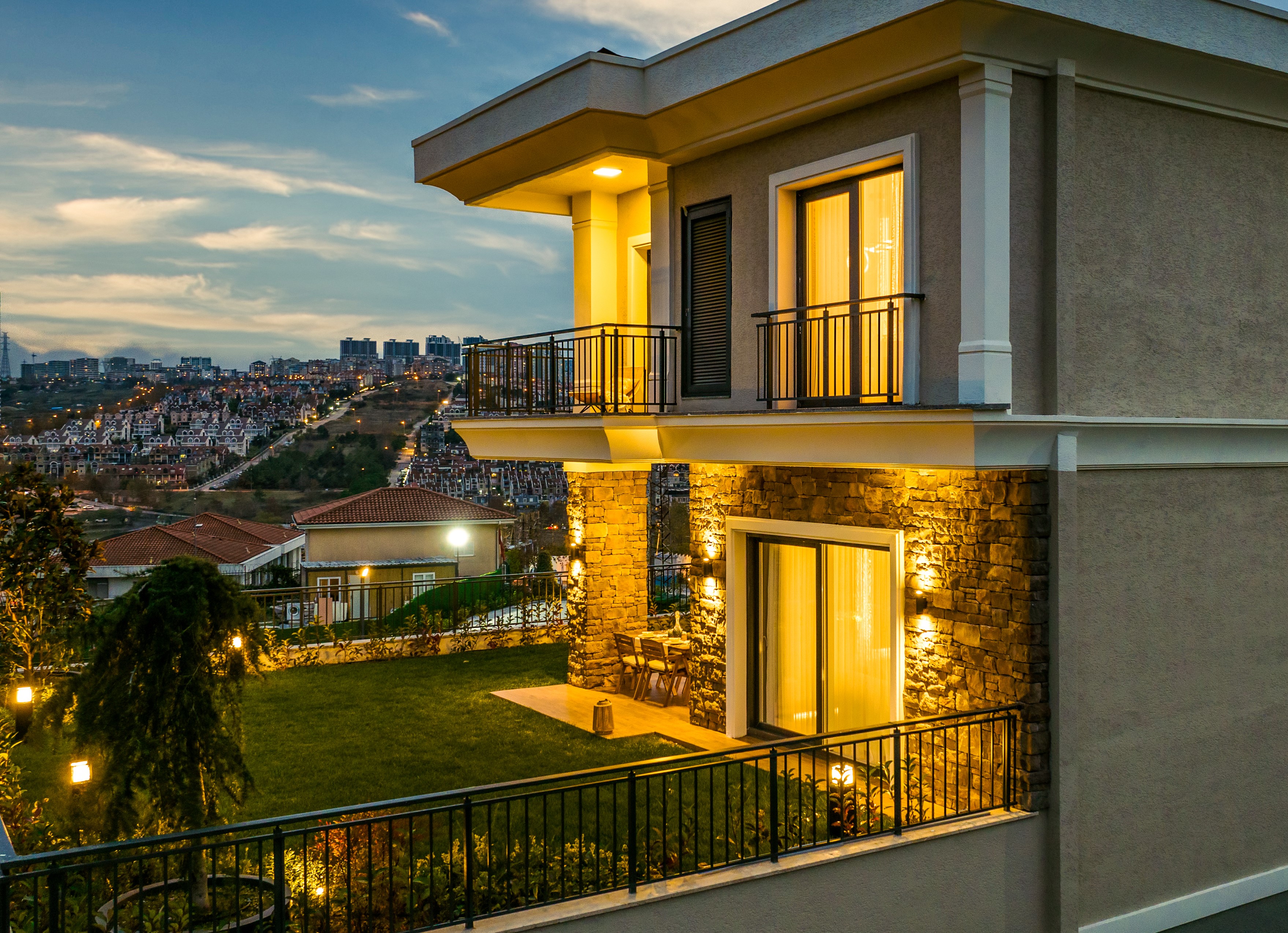 Modern Semi-Detached Villas in Istanbul