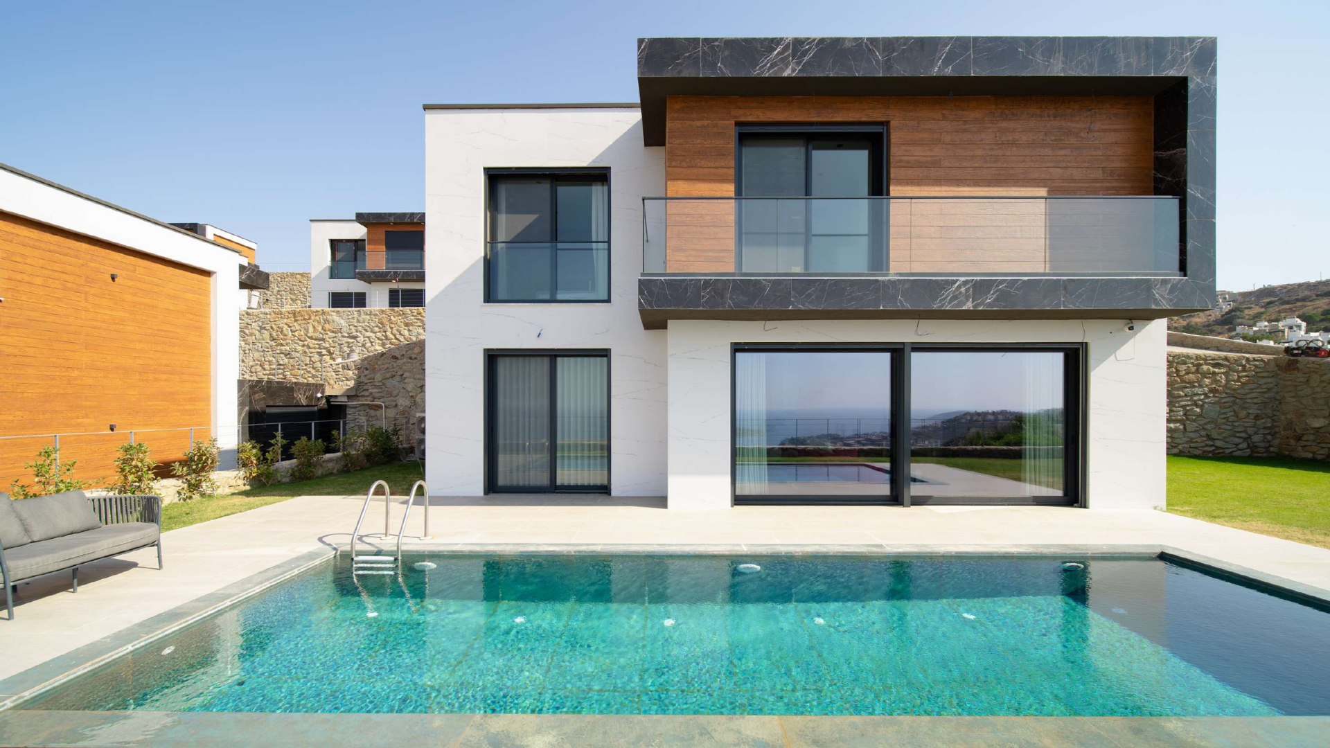 Contemporary Luxury Villa in Yalikavak