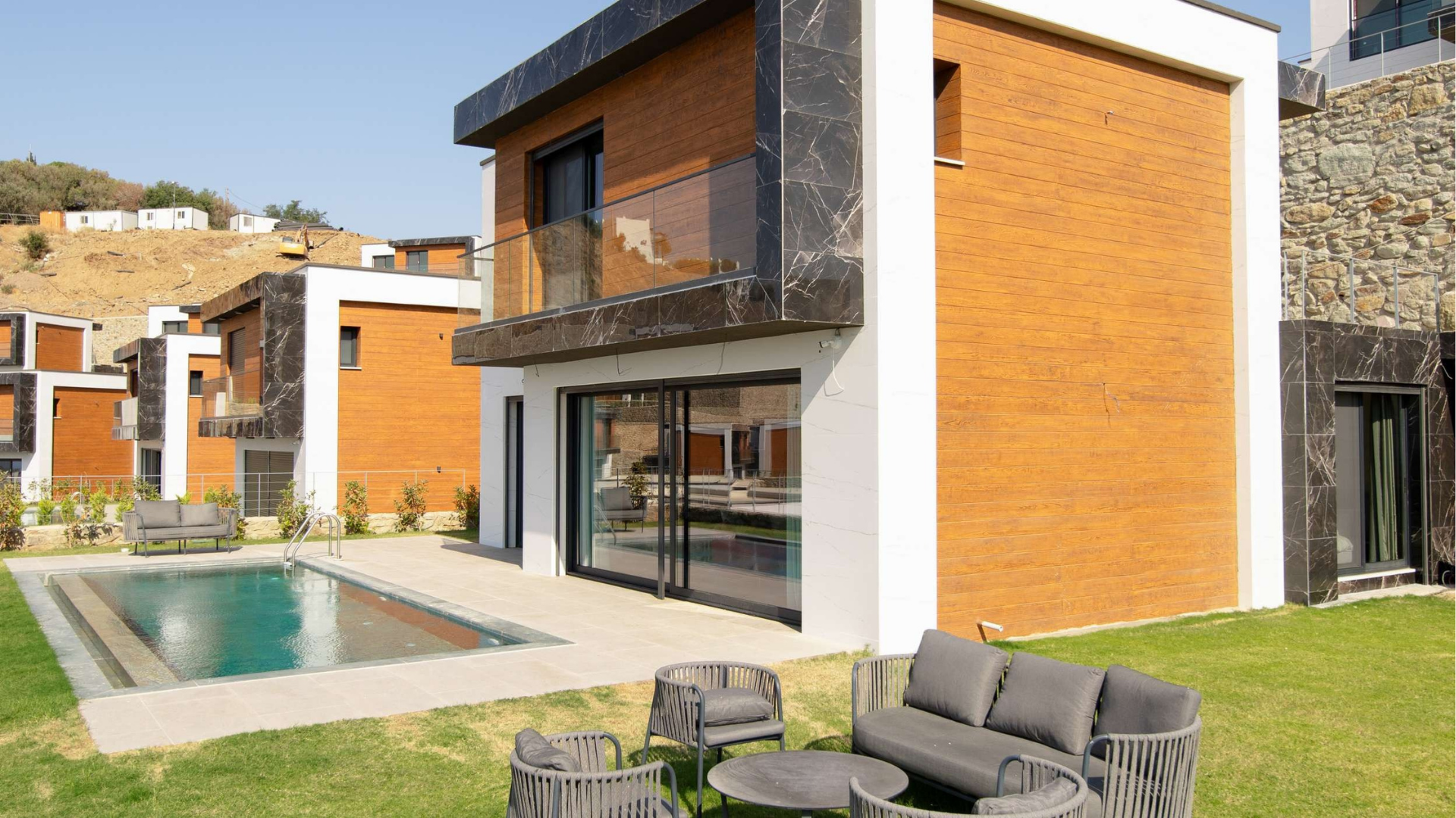 Contemporary Luxury Villa in Yalikavak