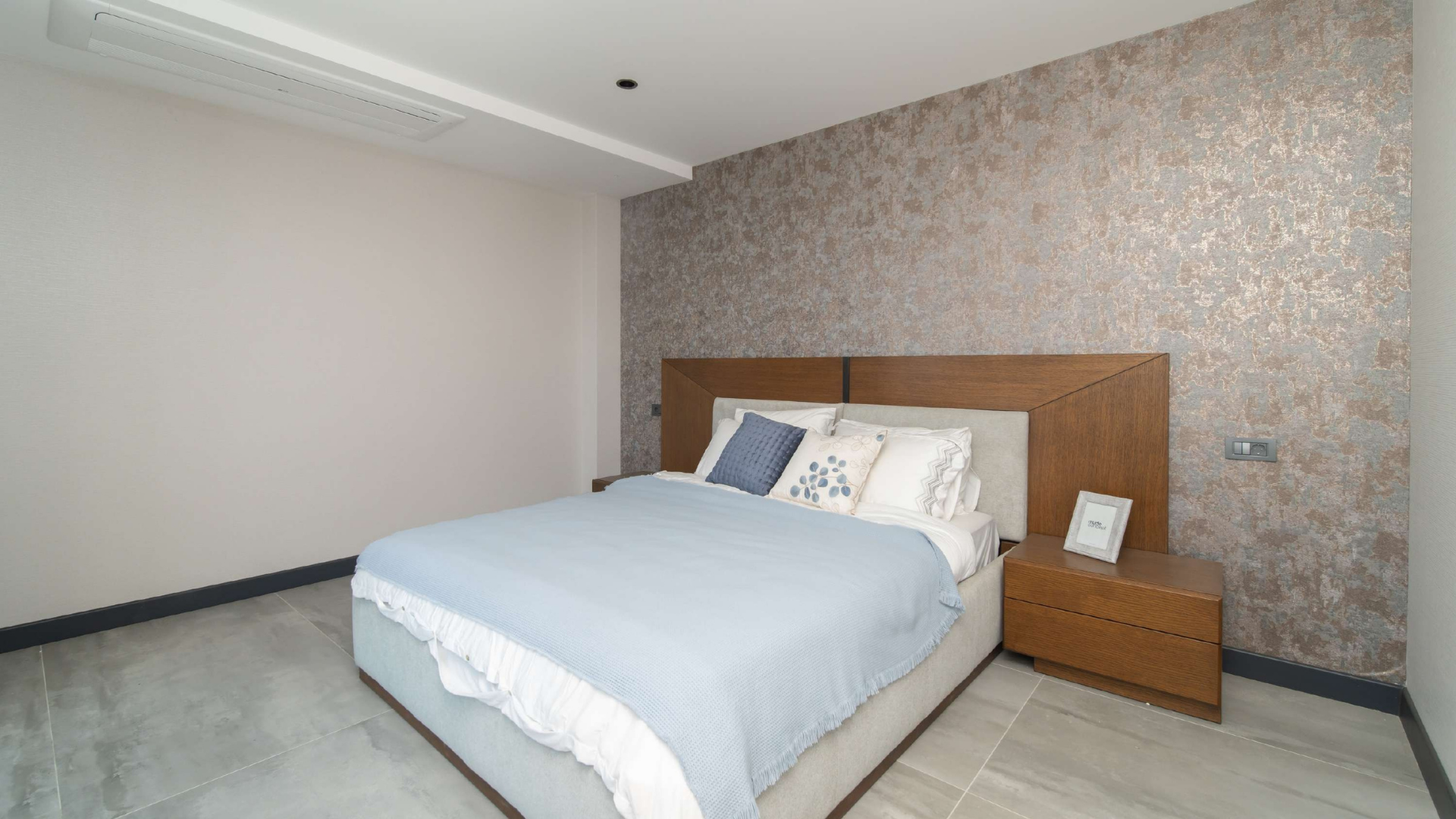 Contemporary Luxury Villa in Yalikavak