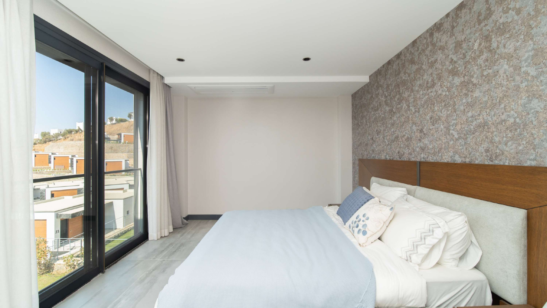 Contemporary Luxury Villa in Yalikavak