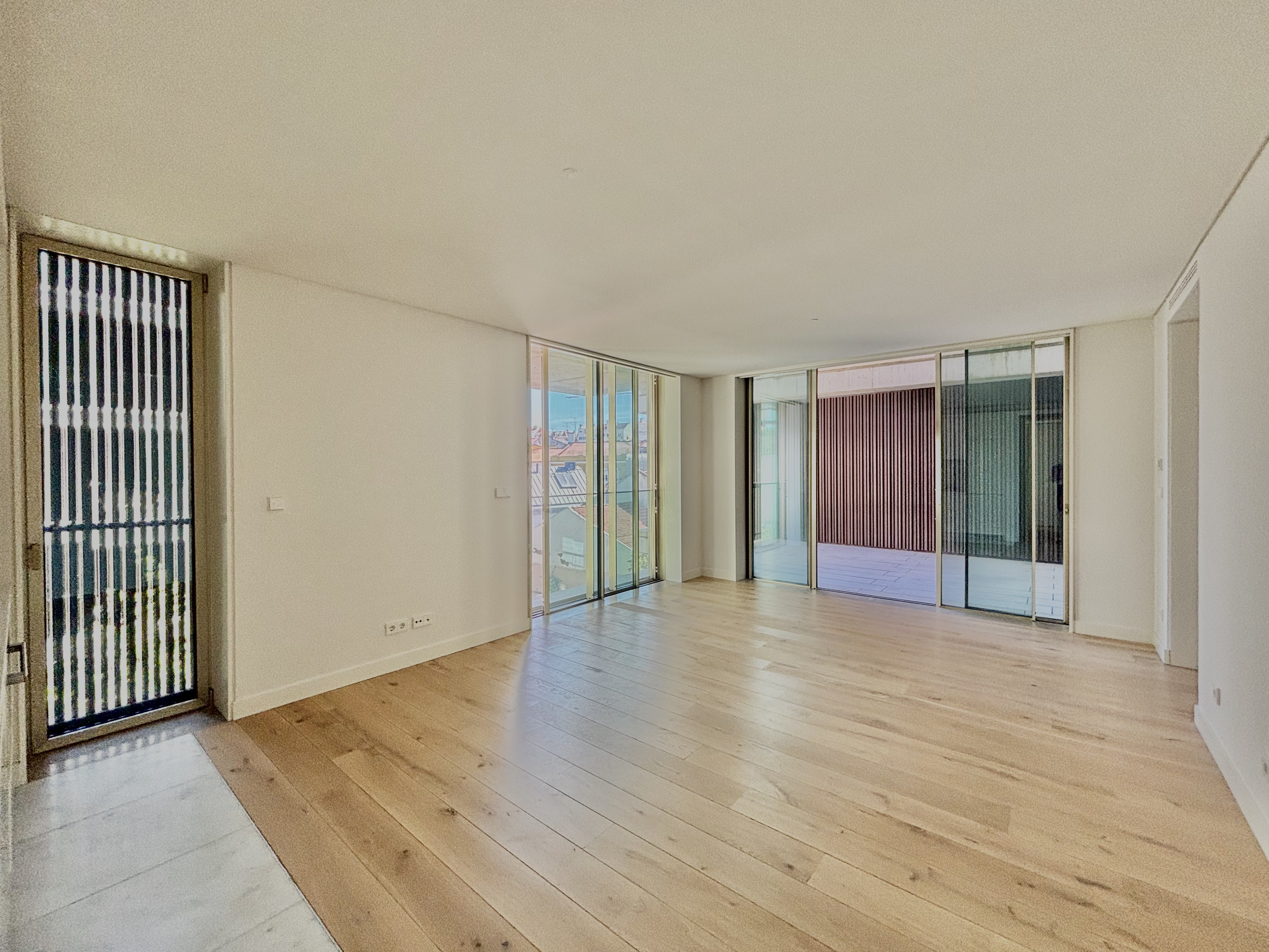 Spacious Apartment in Lisbon