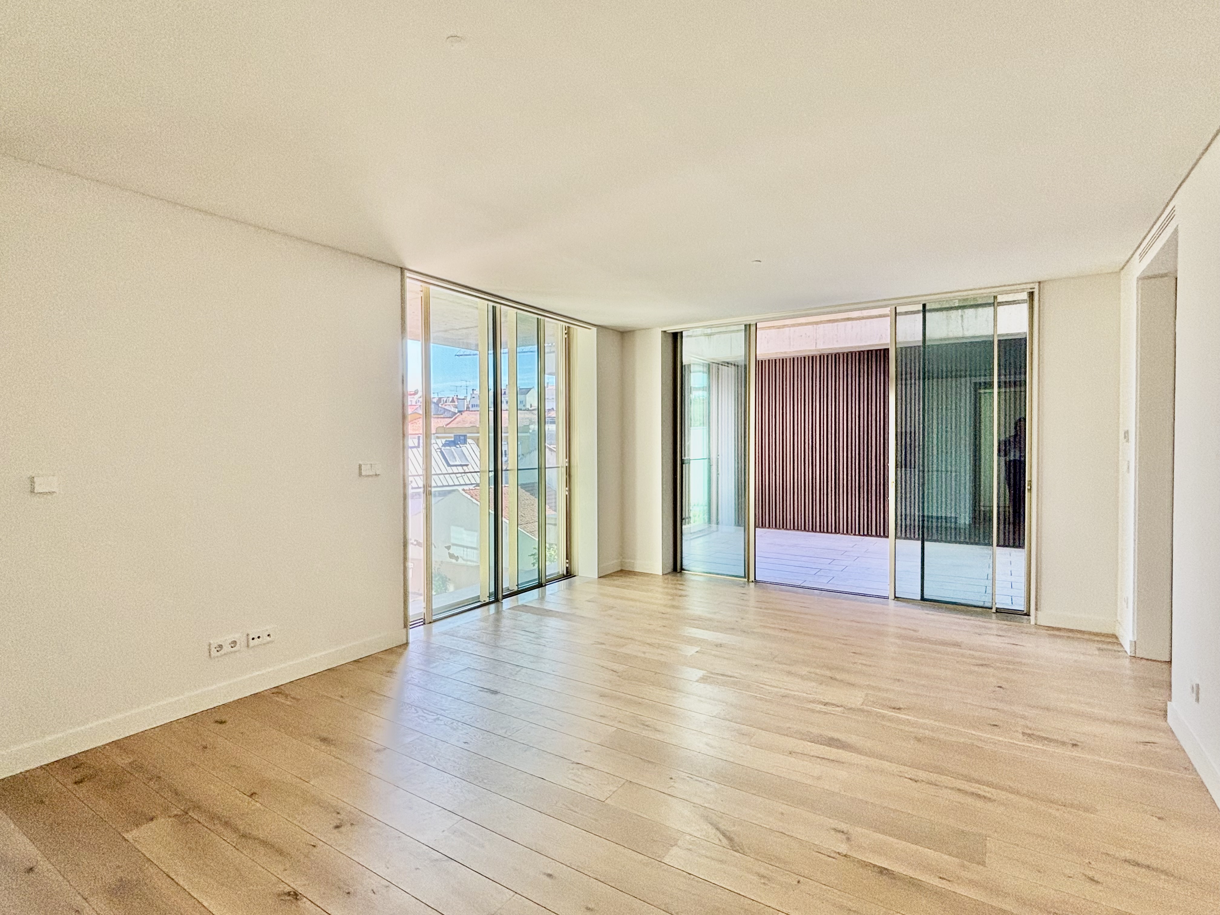 Spacious Apartment in Lisbon