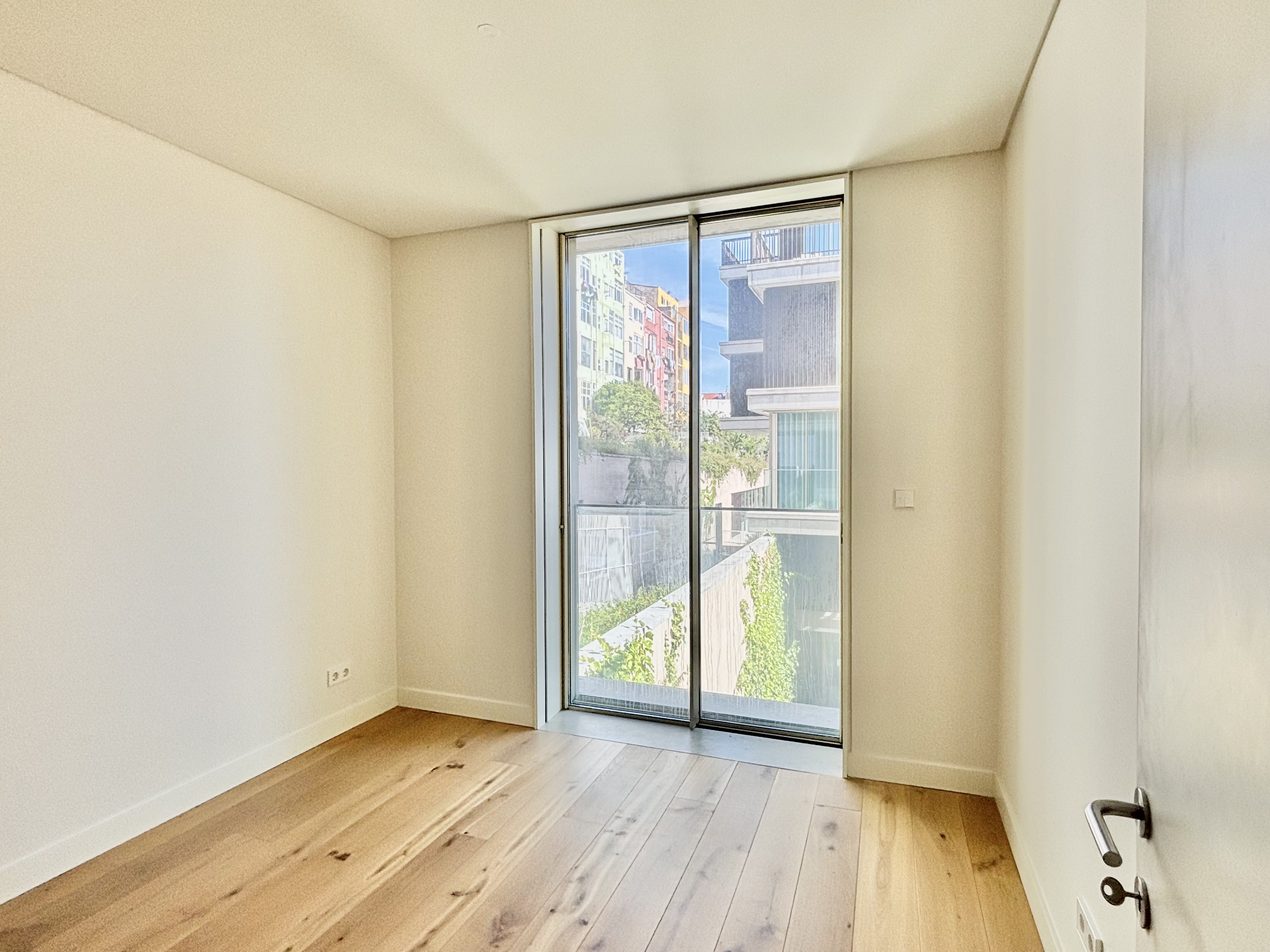 Spacious Apartment in Lisbon