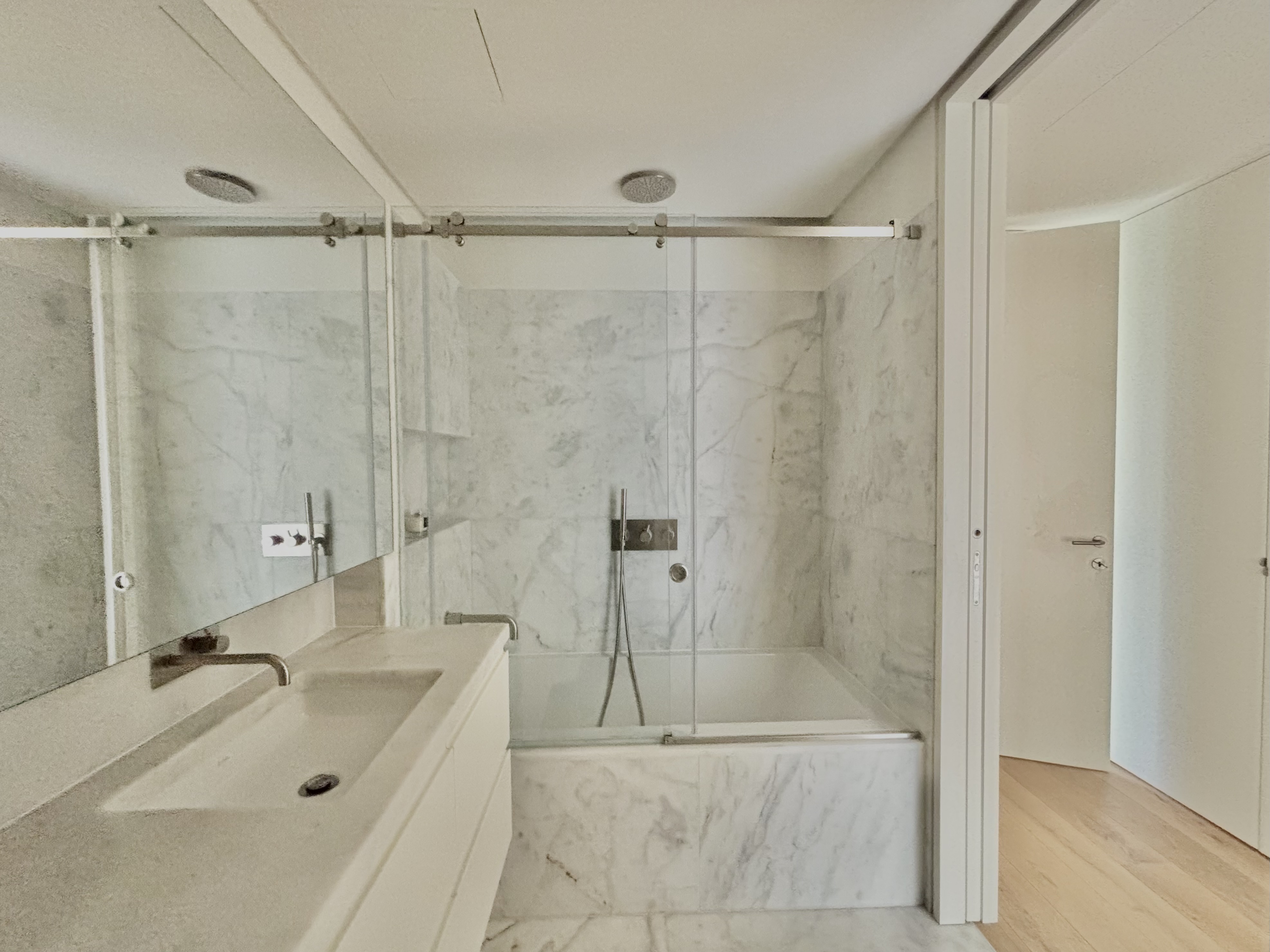 Spacious Apartment in Lisbon