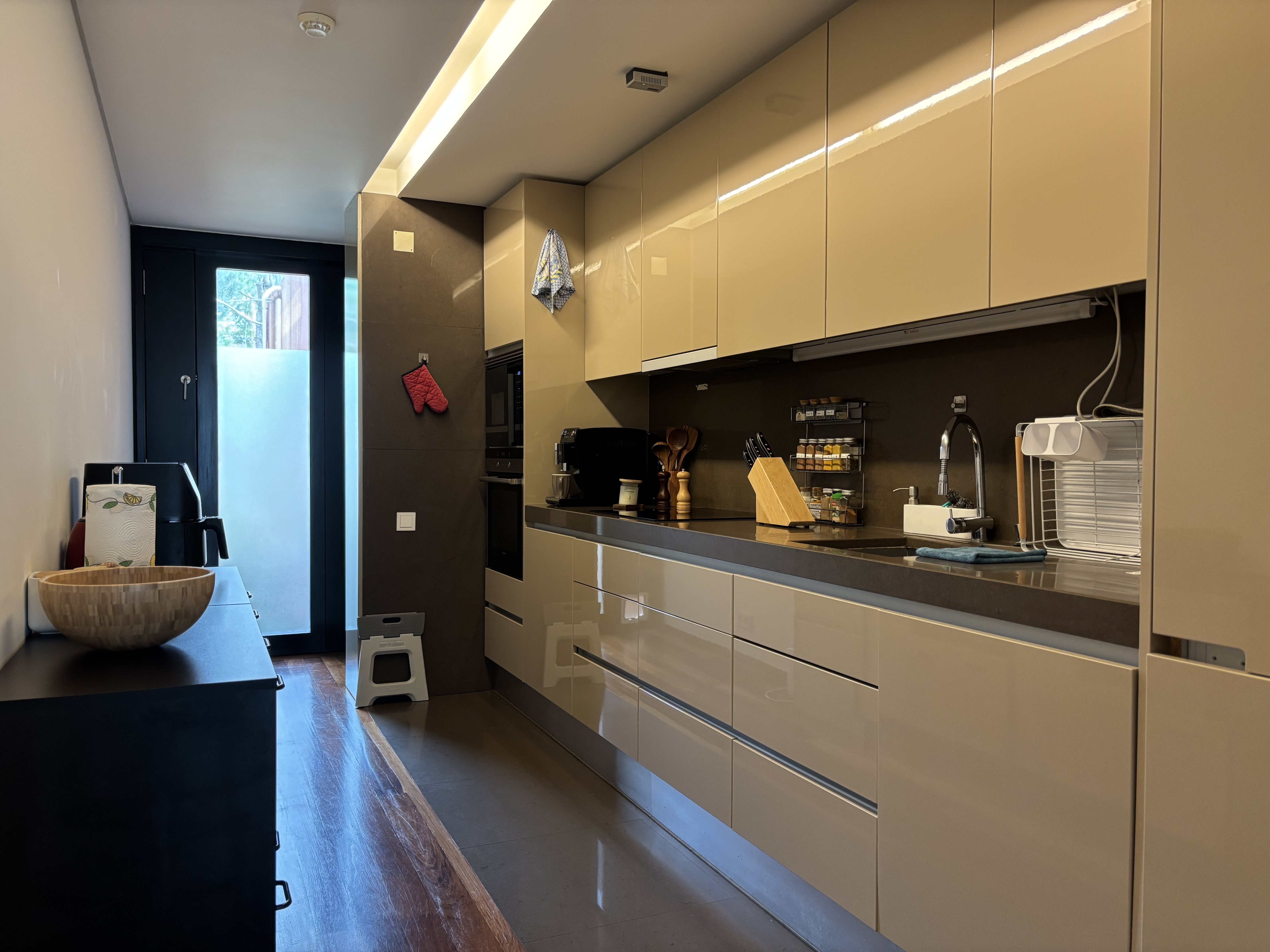 Contemporary Townhouse in Troia