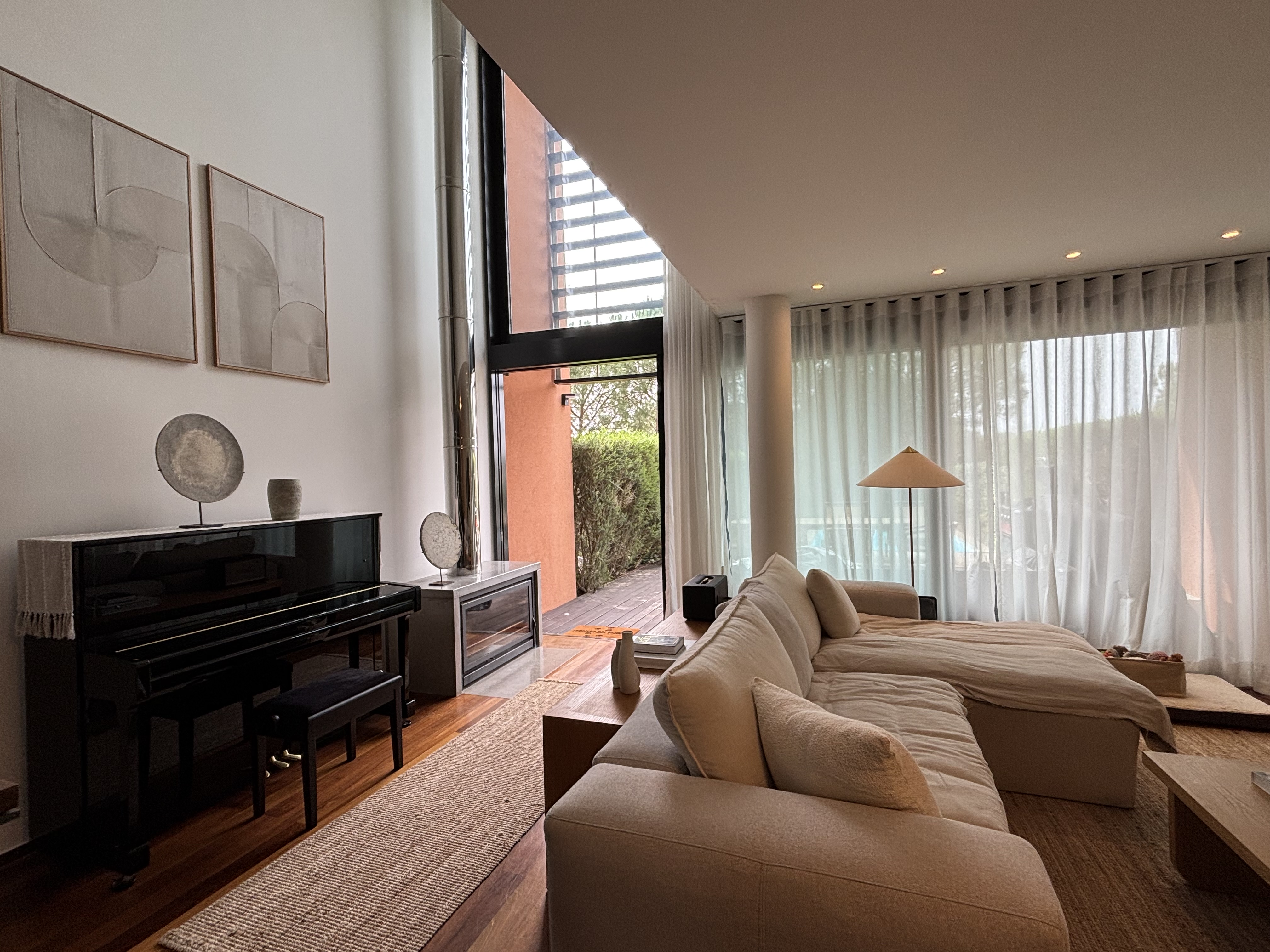 Contemporary Townhouse in Troia