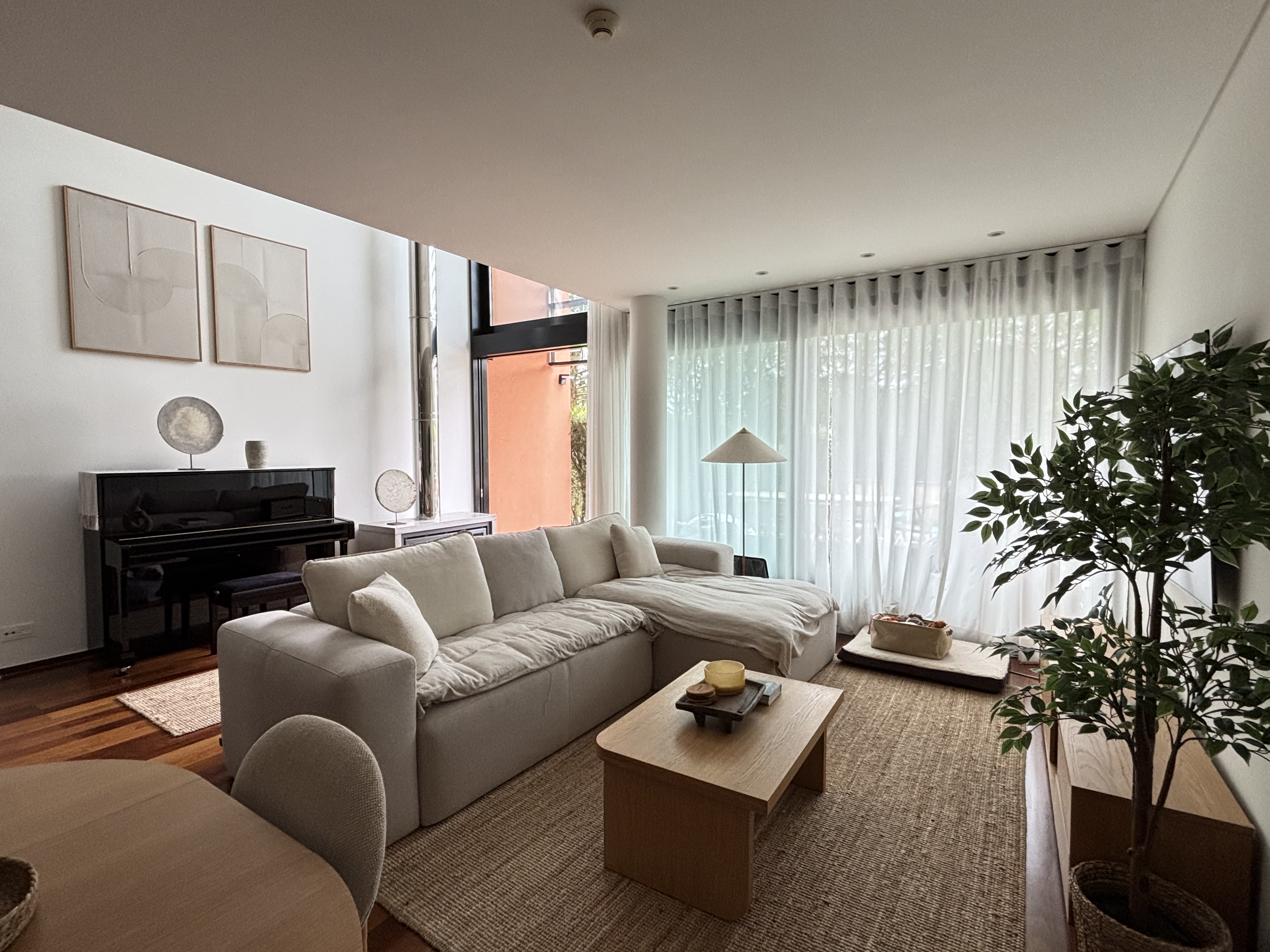 Contemporary Townhouse in Troia