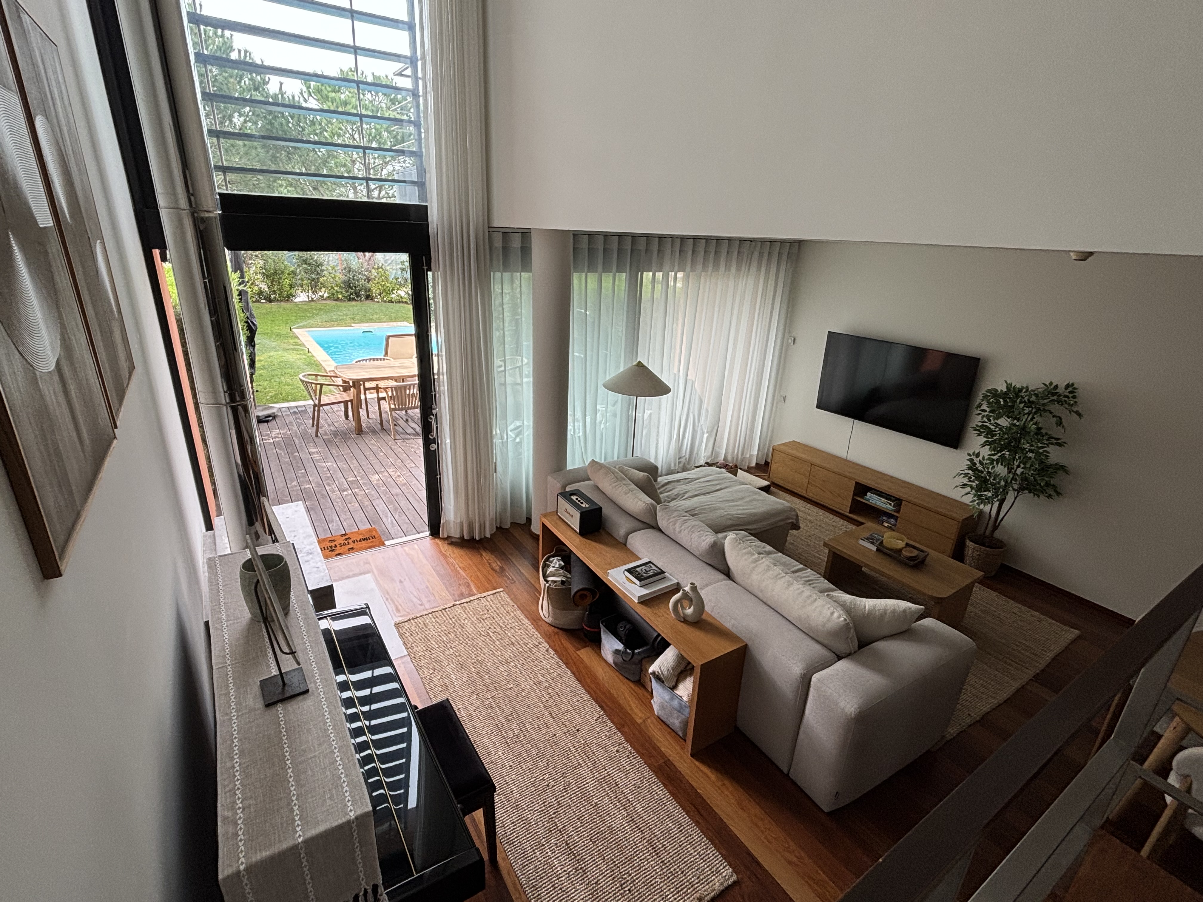 Contemporary Townhouse in Troia