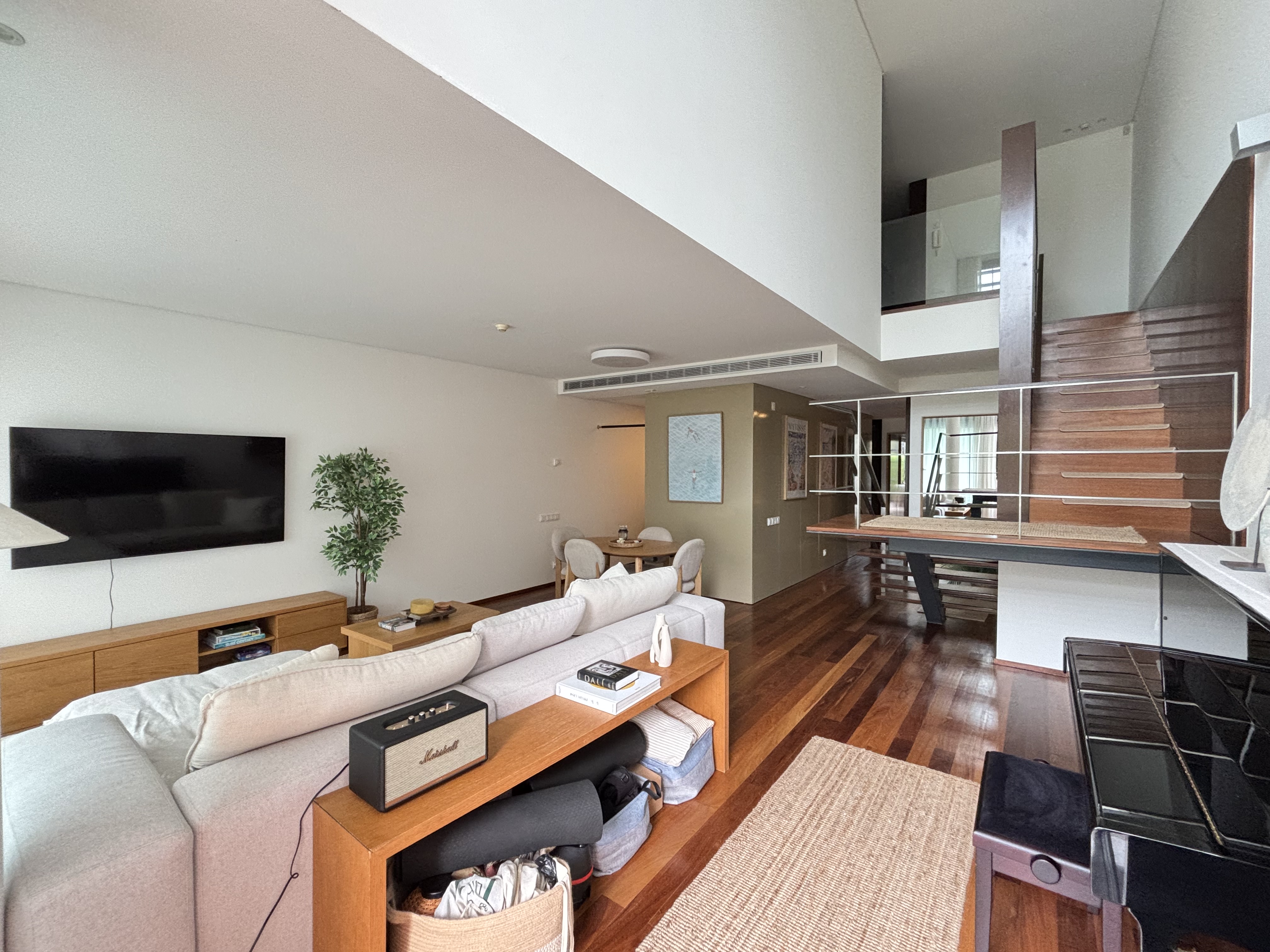 Contemporary Townhouse in Troia