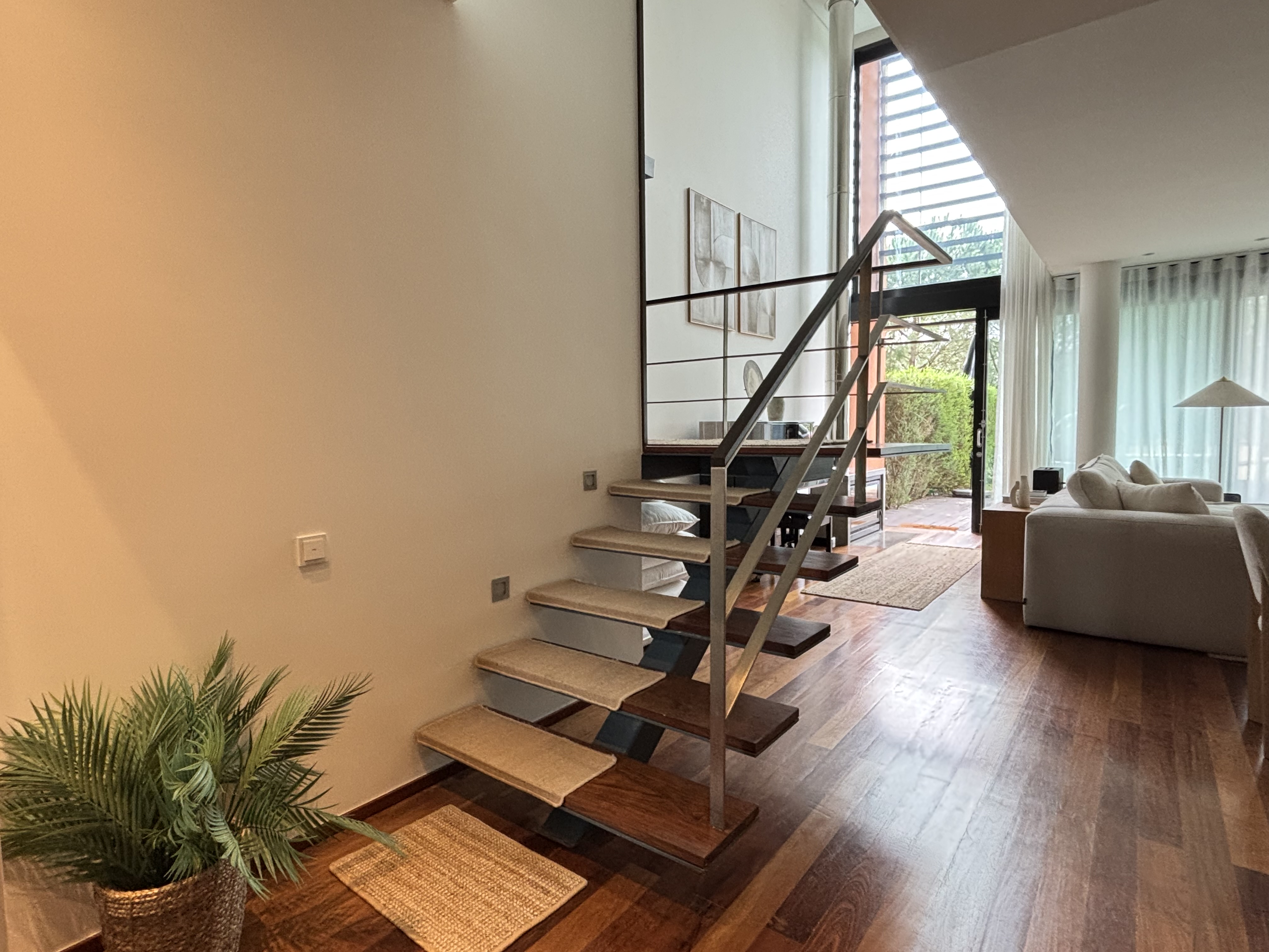 Contemporary Townhouse in Troia