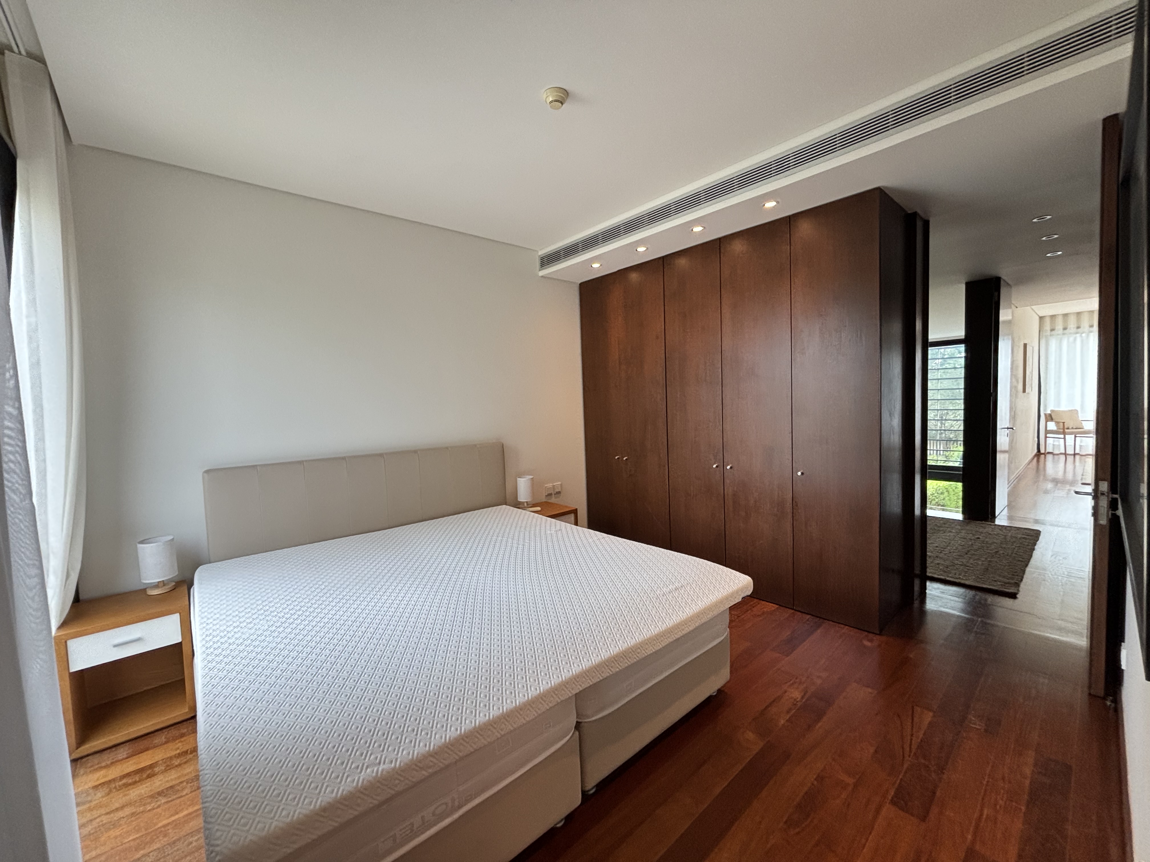 Contemporary Townhouse in Troia