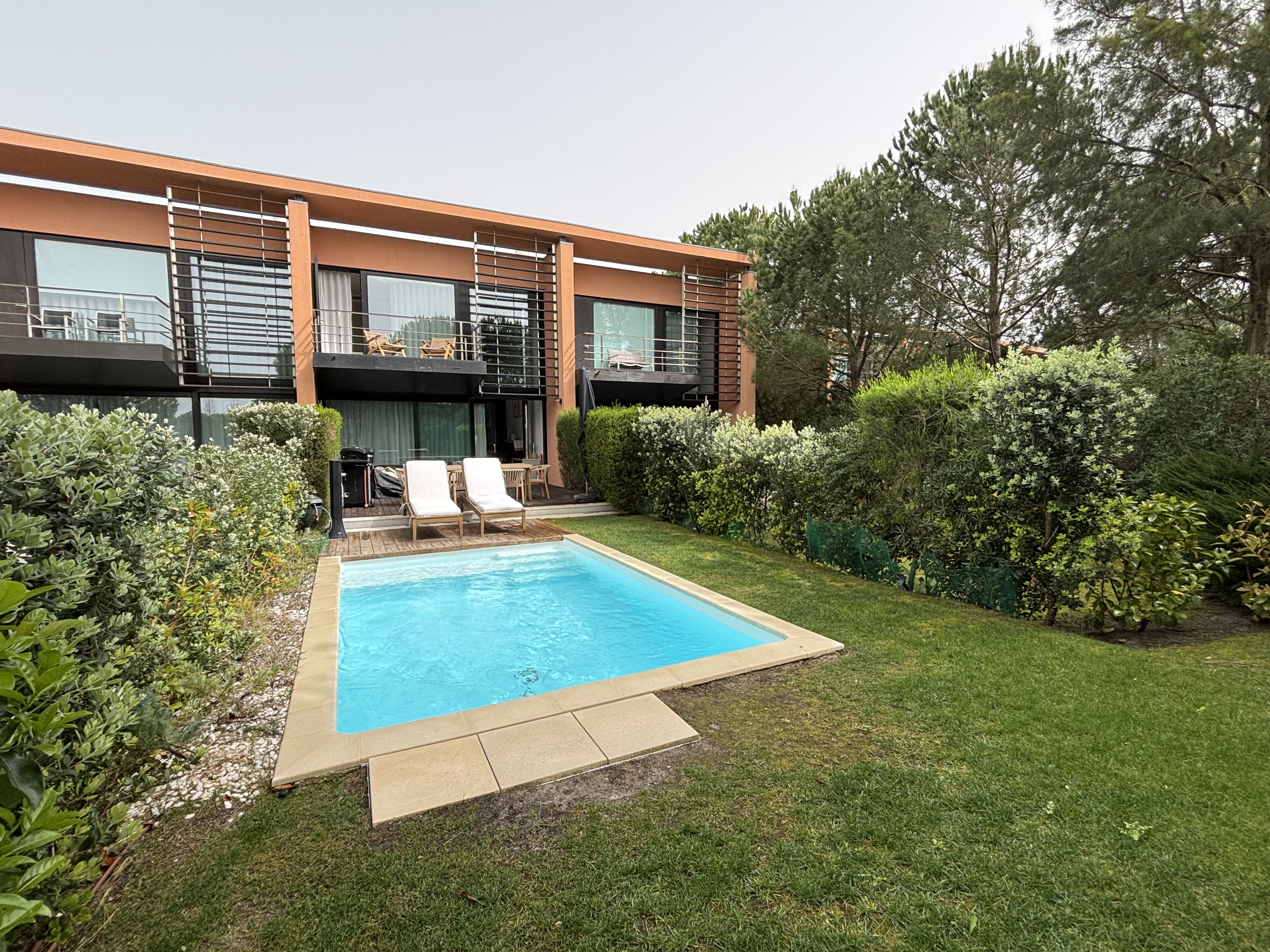 Contemporary Townhouse in Troia