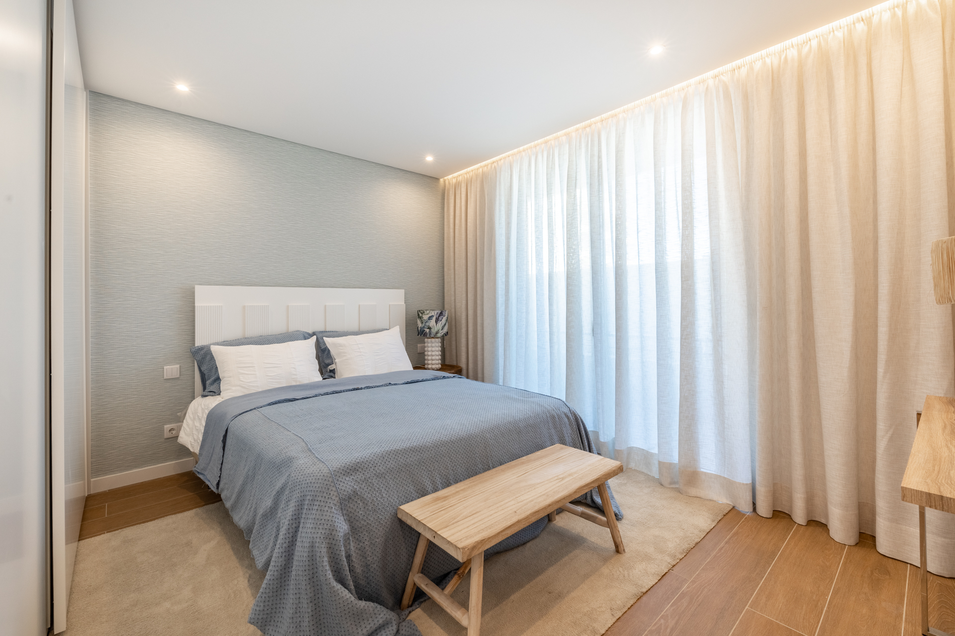 Private Condominium Apartment in Porto