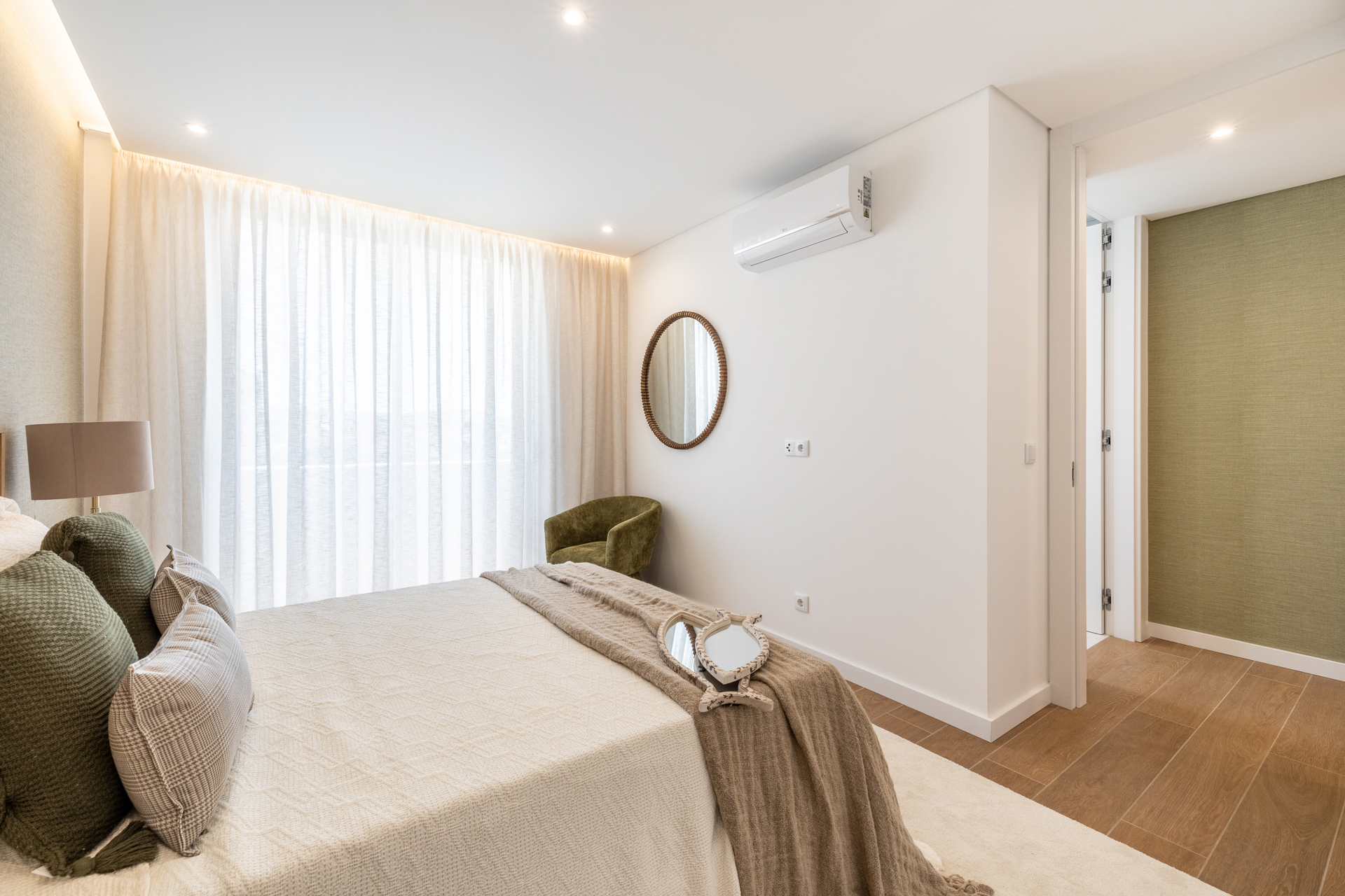 Private Condominium Apartment in Porto