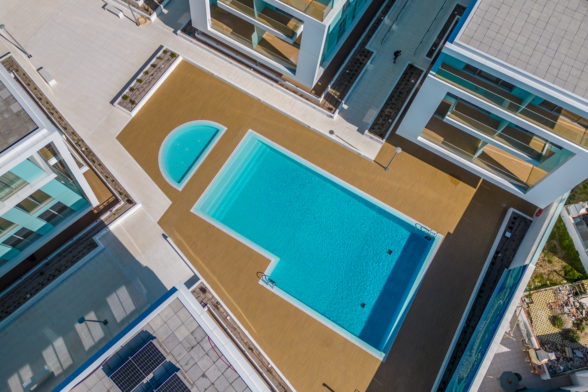 Private Condominium Apartment in Porto