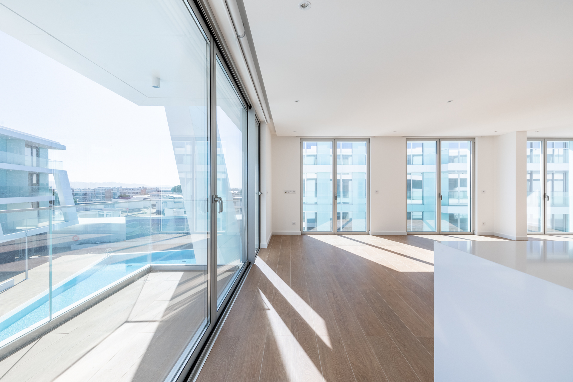 Private Condominium Apartment in Porto