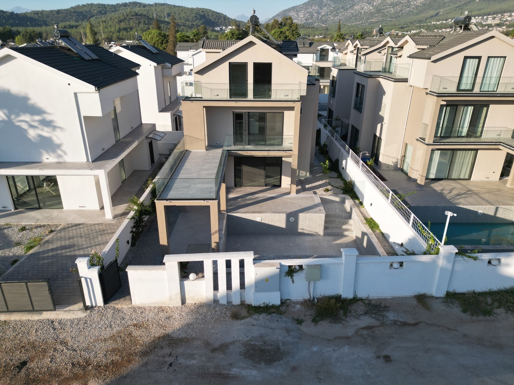 Modern Detached Villa in Ovacik