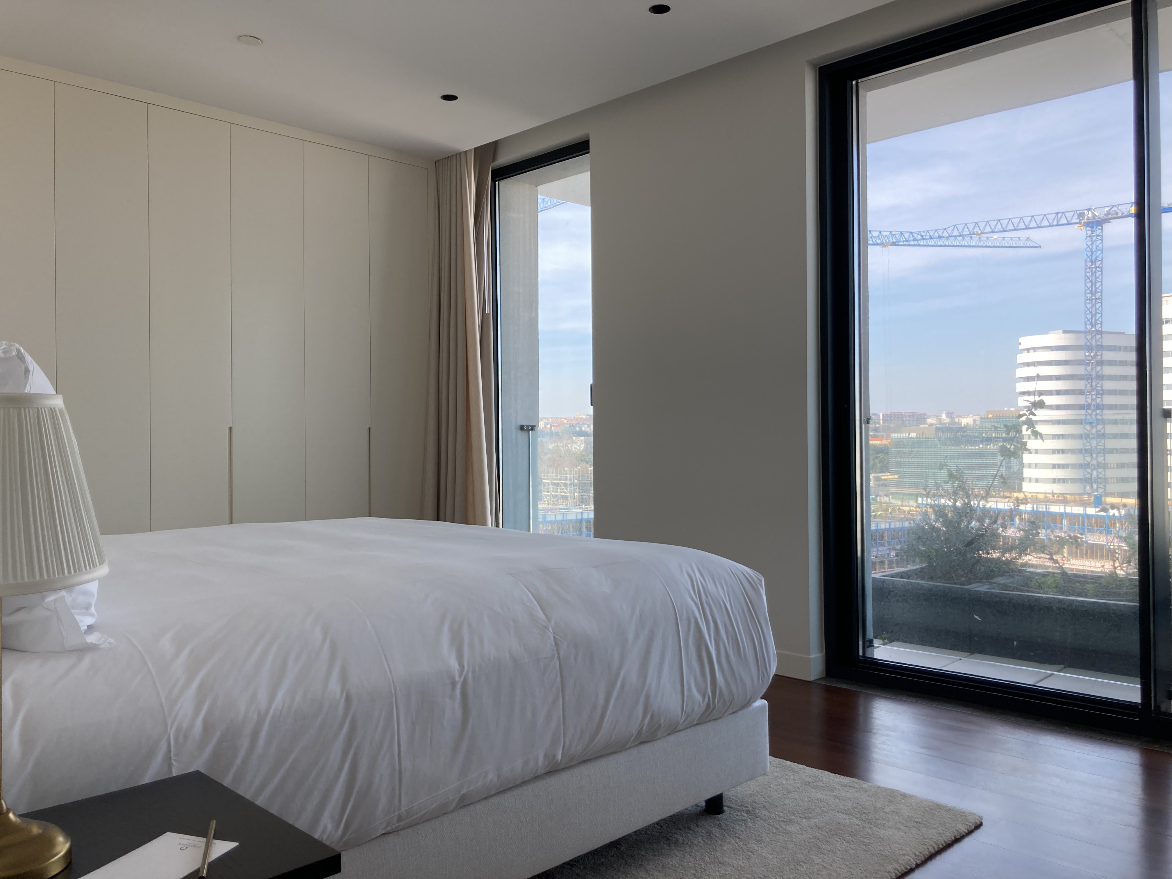 Luxury Apartment with River View