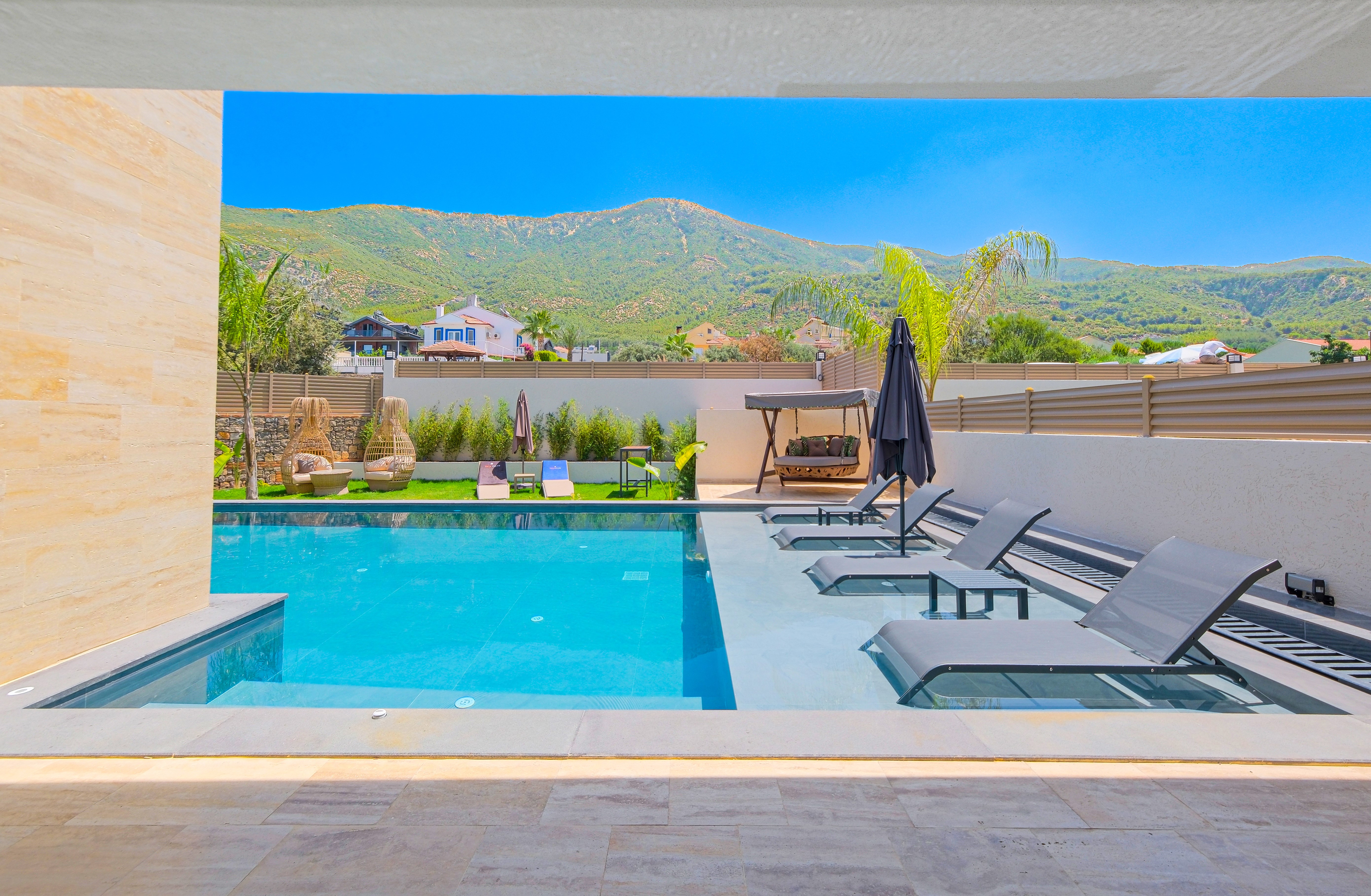 Stylish Modern Villa in Oludeniz