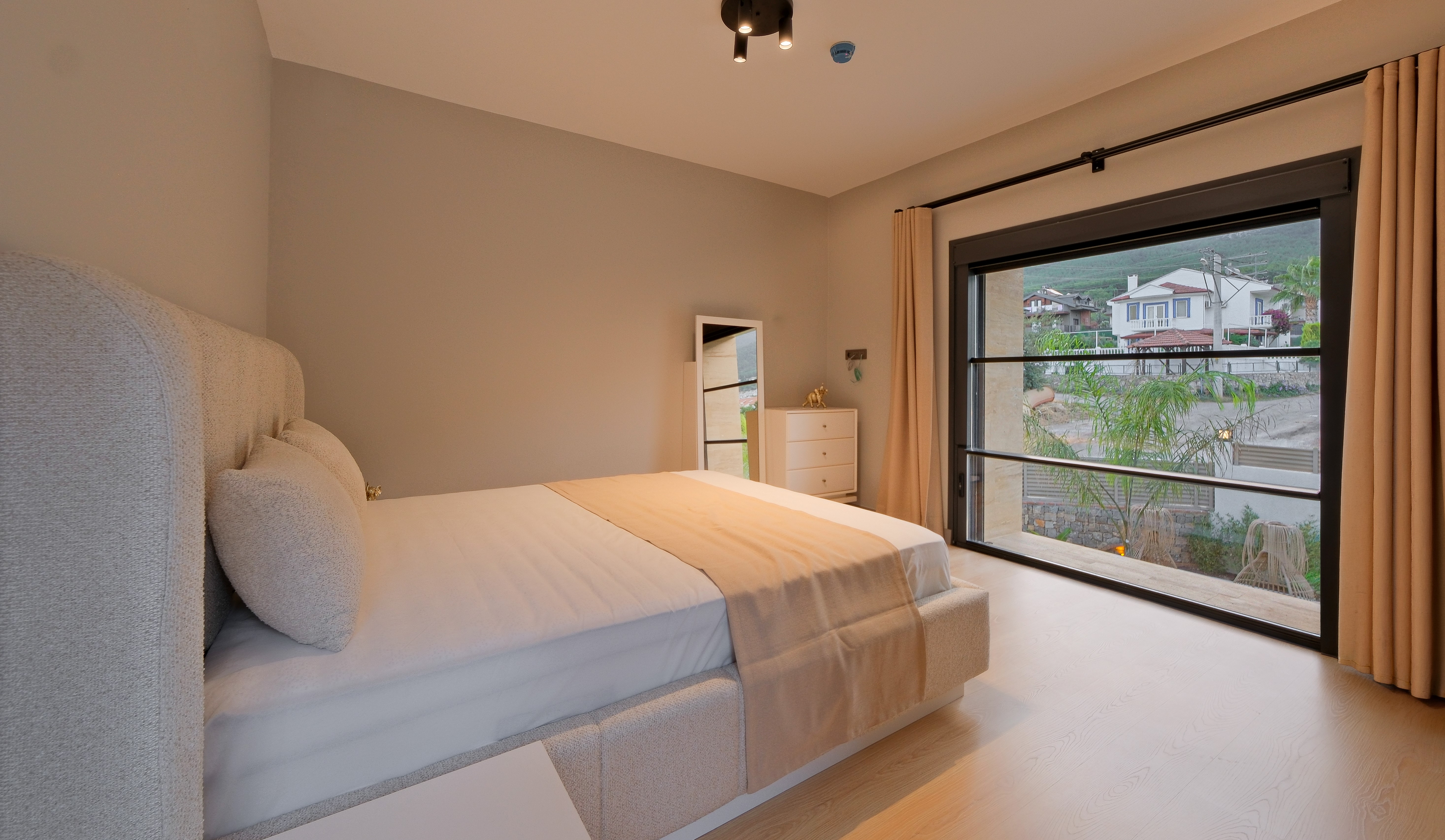 Stylish Modern Villa in Oludeniz