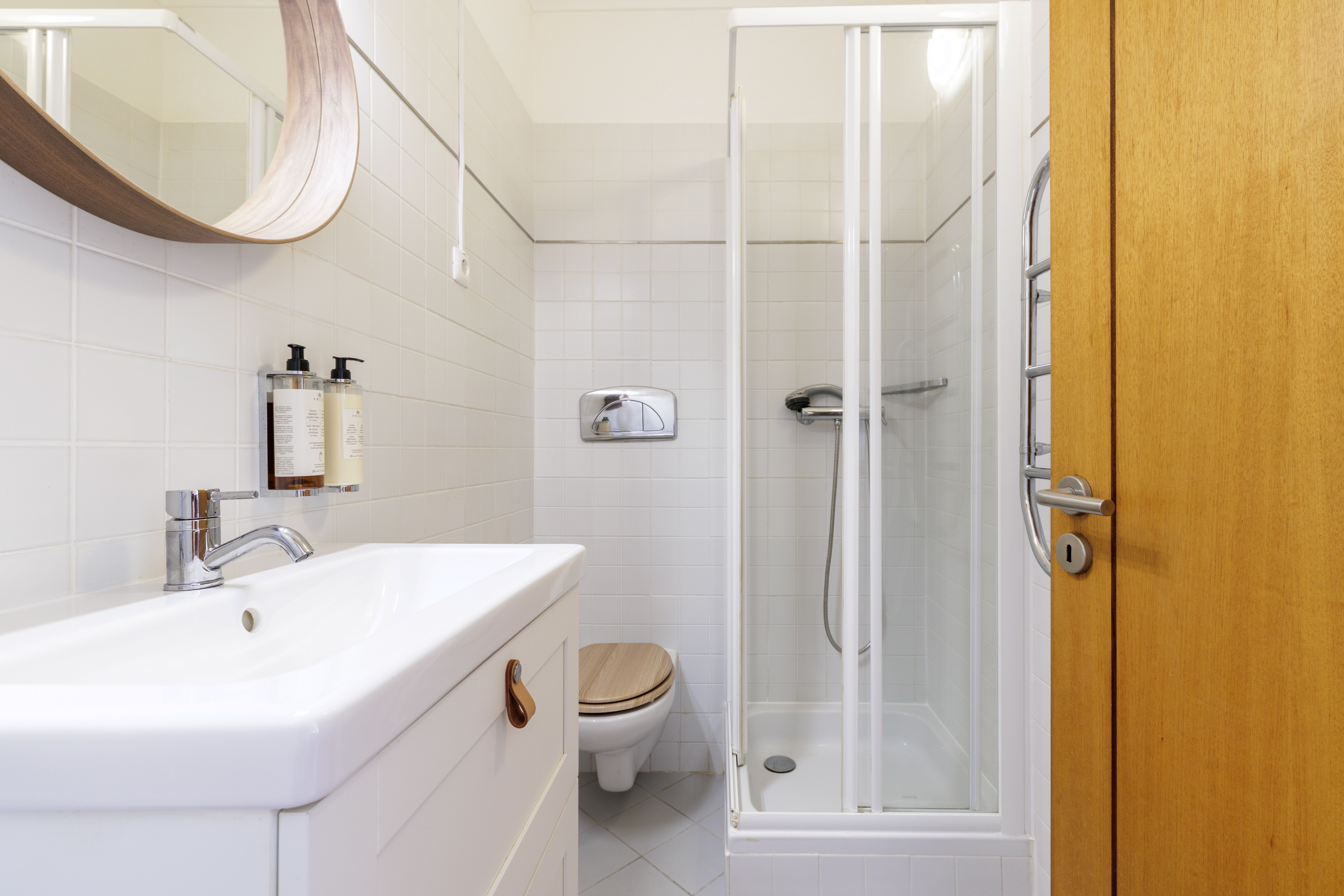 3-Bedroom Apartment with Terrace 