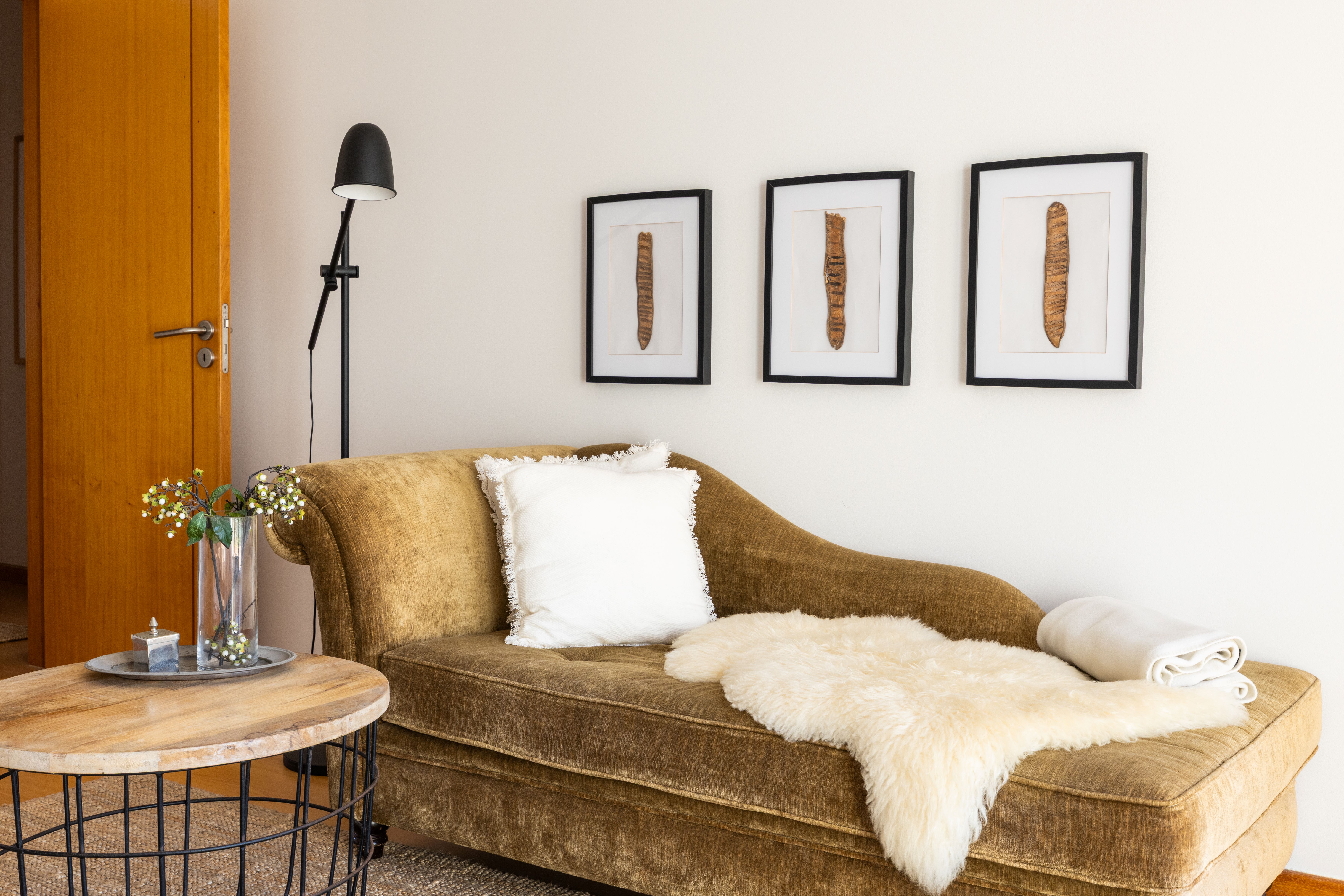 3-Bedroom Apartment with Terrace 