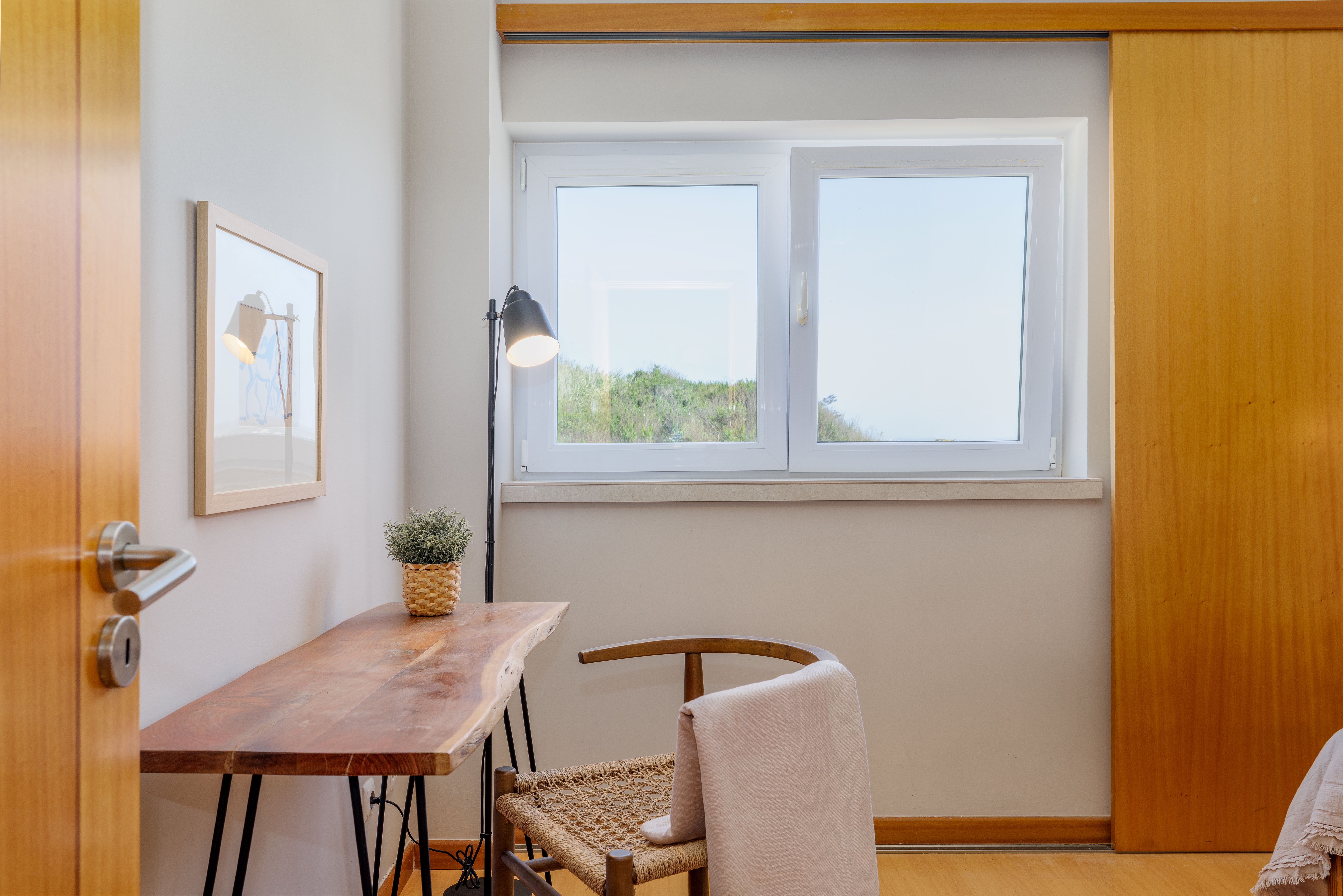 3-Bedroom Apartment with Terrace 