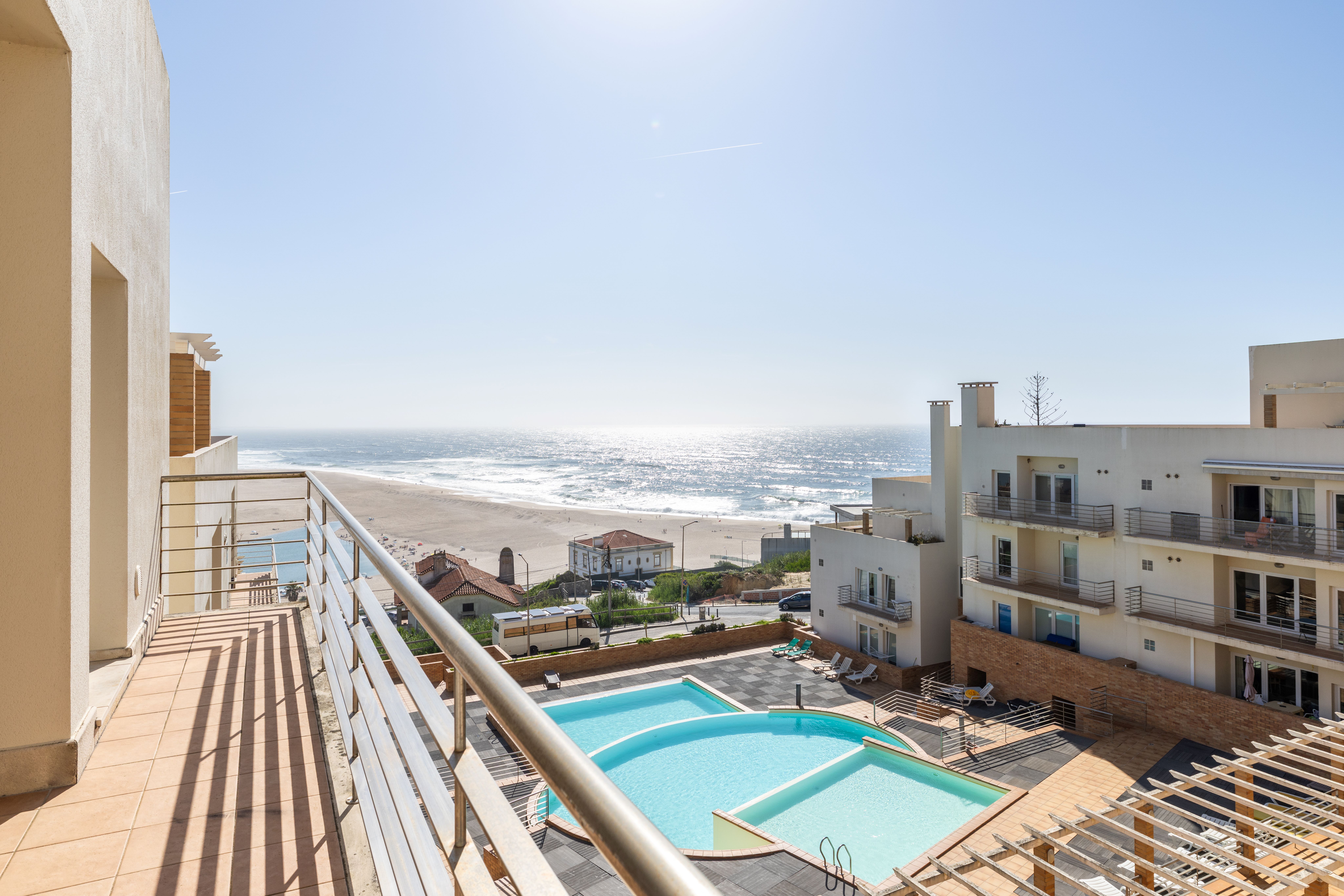 3-Bedroom Apartment with Terrace 