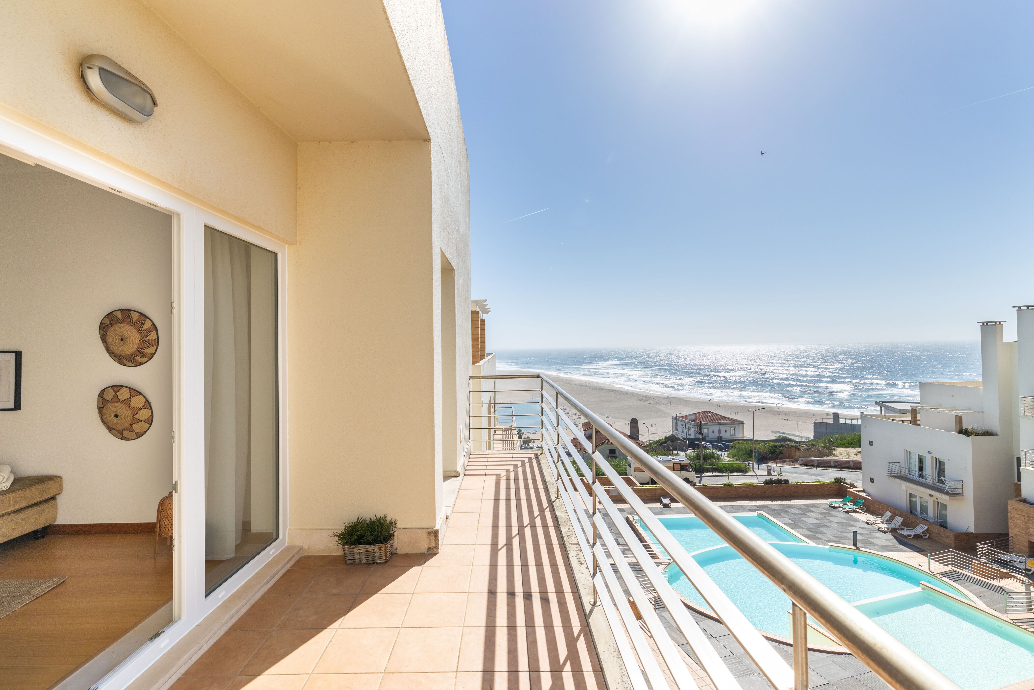 3-Bedroom Apartment with Terrace 