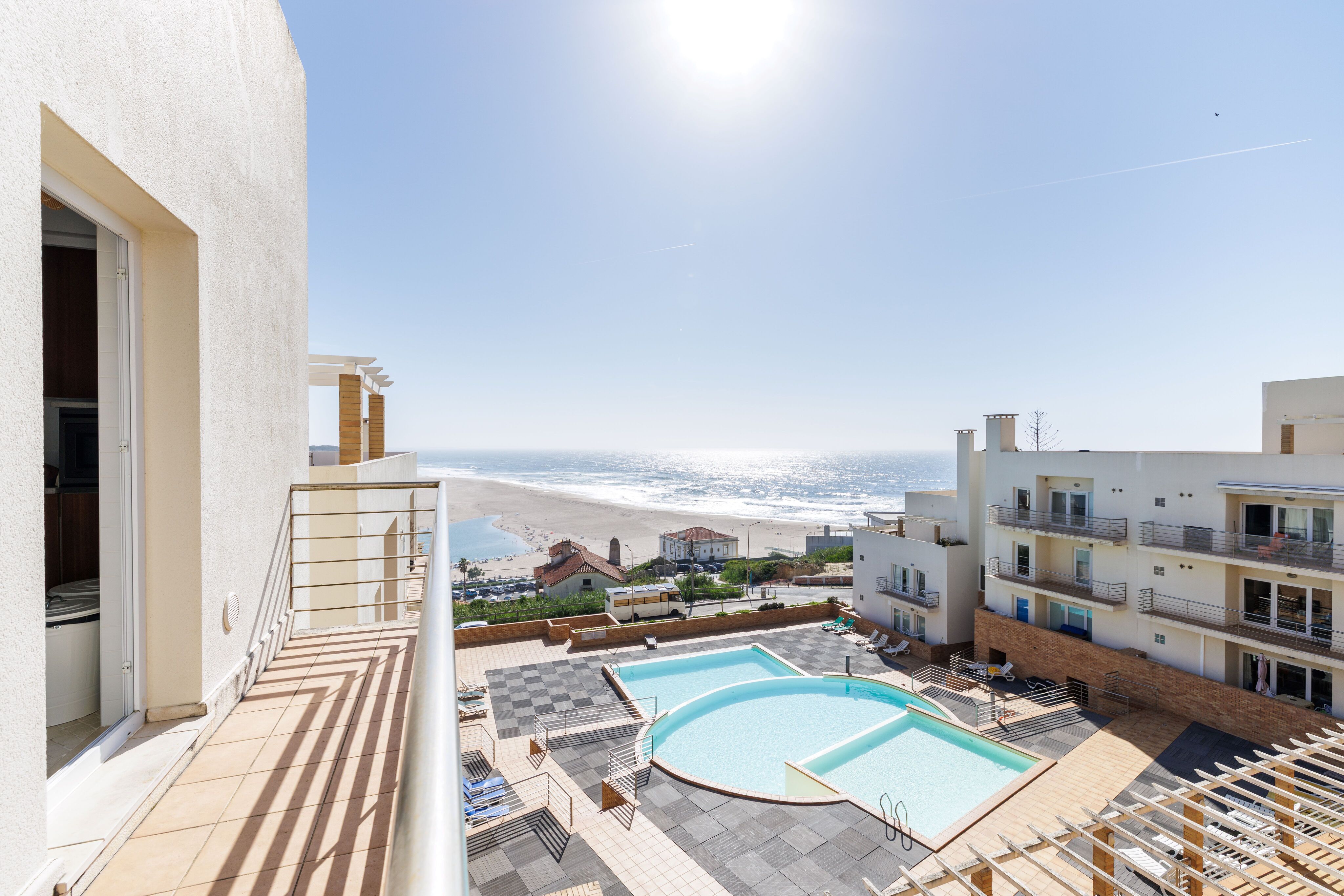 3-Bedroom Apartment with Terrace 