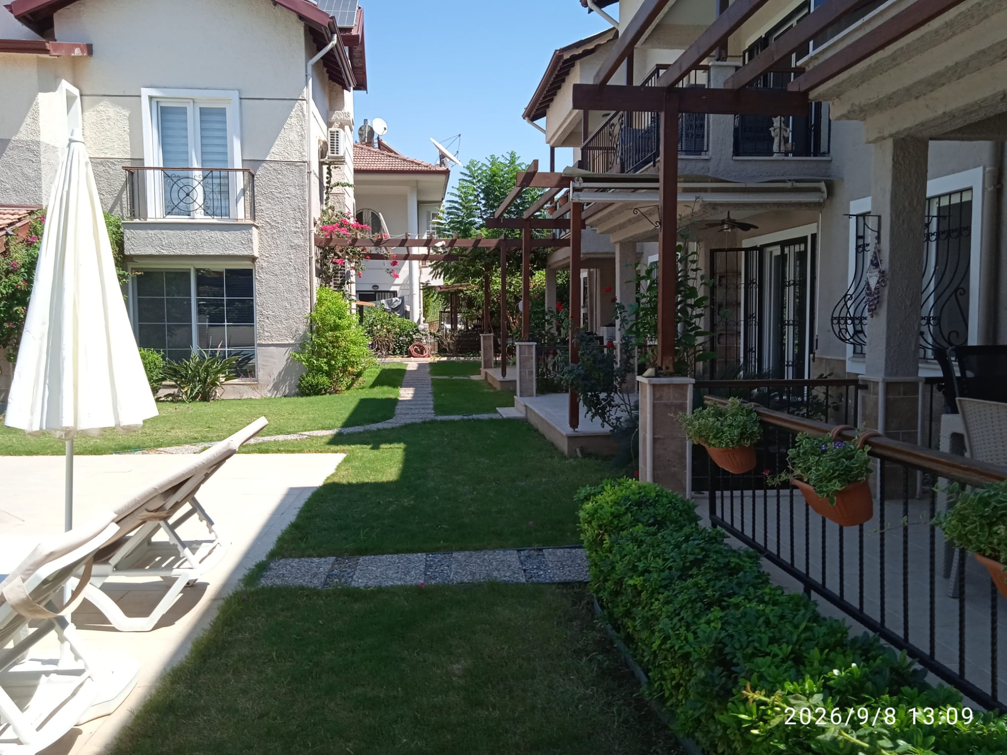Spacious Duplex in Calis